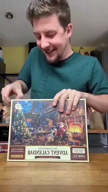 Calendario de Adviento 2023 rompecabezas navideños, calendarios sorpresa de cuenta regresiva navideña de 24 días para niños adultos, 24 cajas de 1008 piezas de rompecabezas de Papá Noel para niños y