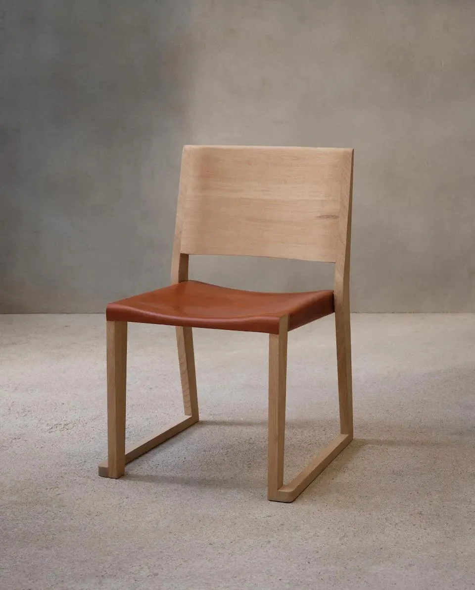 CHAIR 02