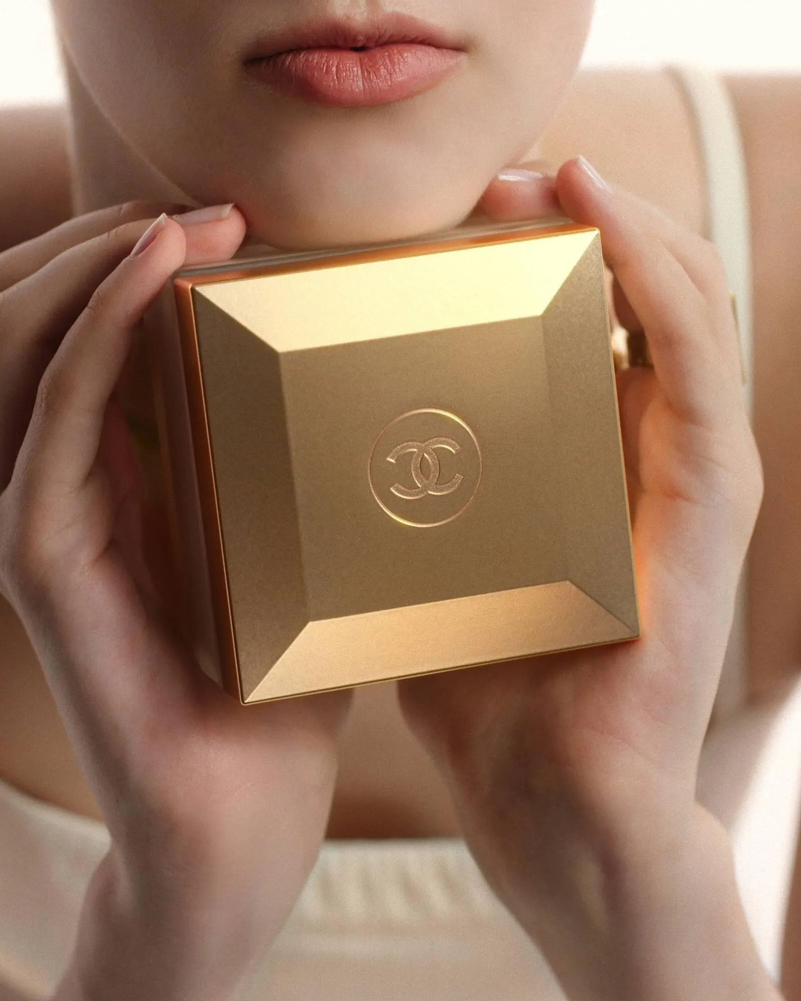 Catálogo de Folleto Chanel 8 de febrero al 4 de abril 2026 - Página 1