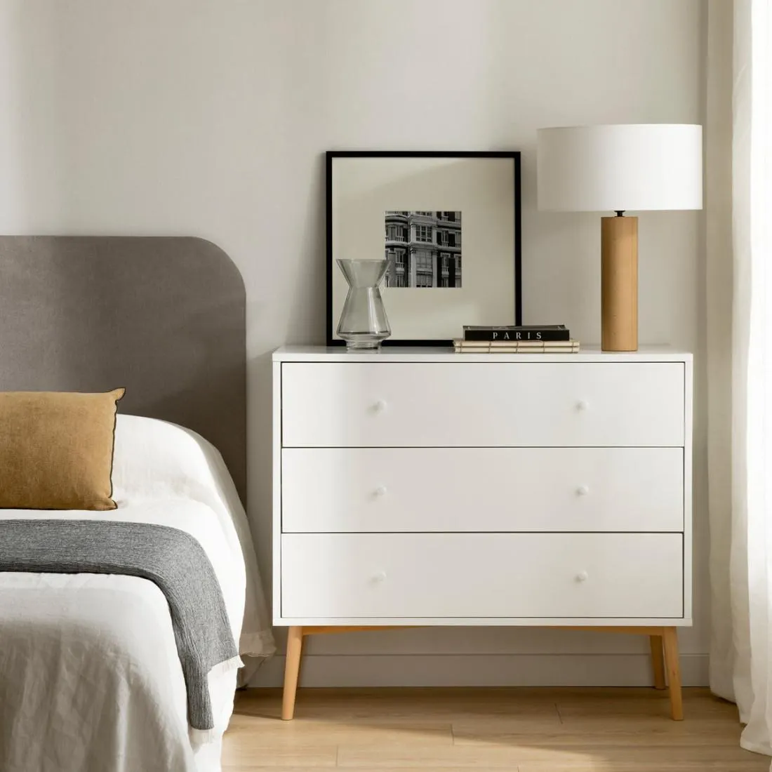 Cómoda blanca y natural 3 cajones