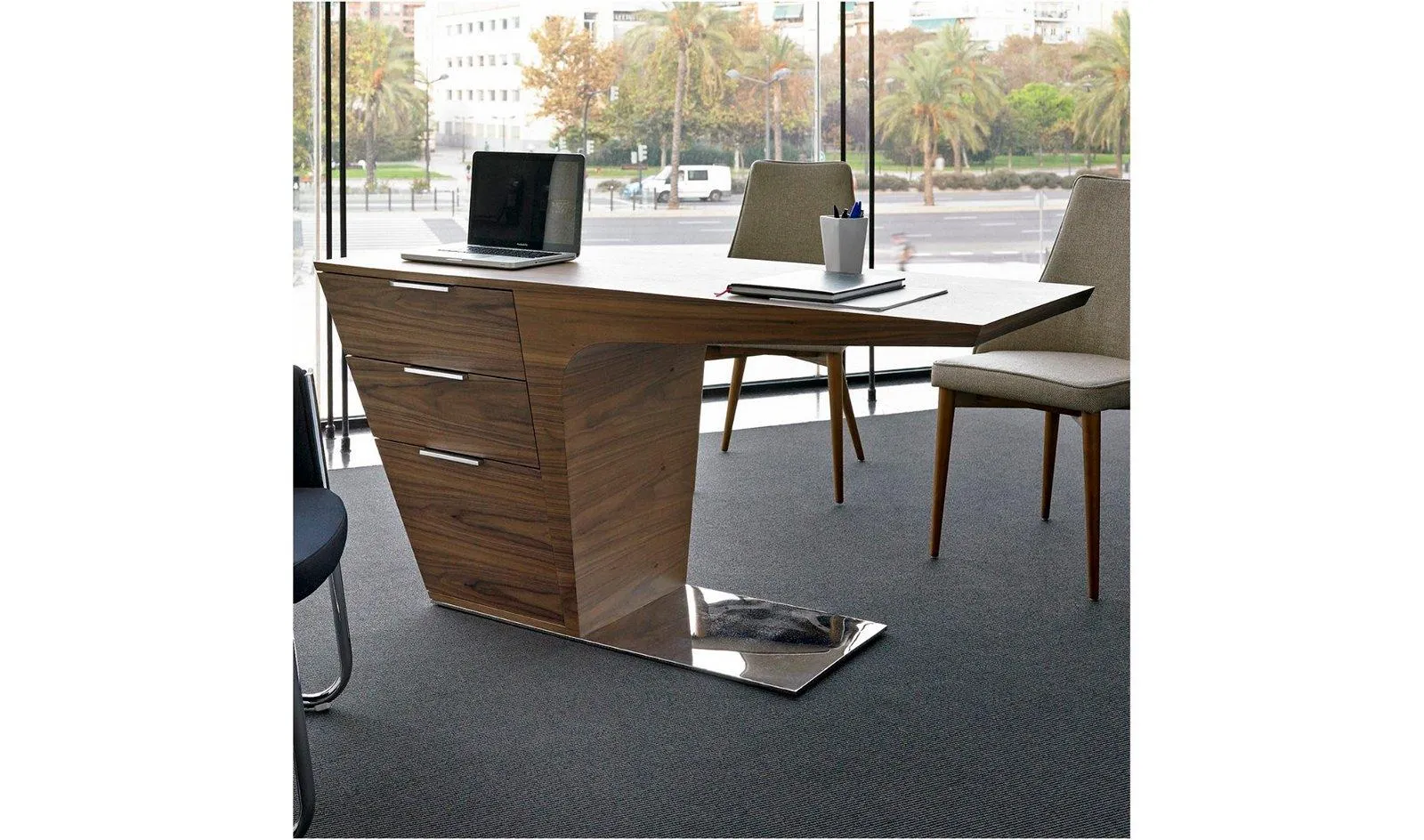 Mesa de escritorio 3 cajones nogal y acero