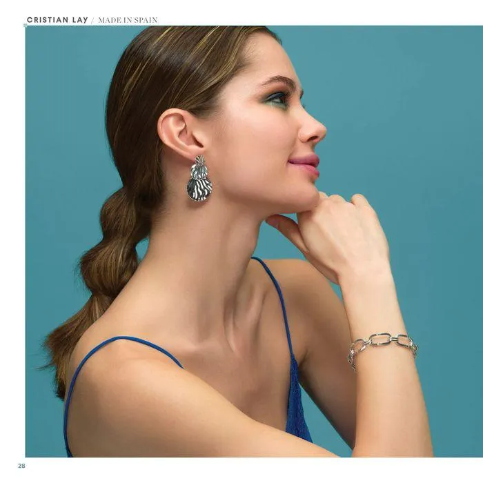 Catálogo de Cristian Lay primavero - verano ! 25 de abril al 28 de febrero 2025 - Página 28