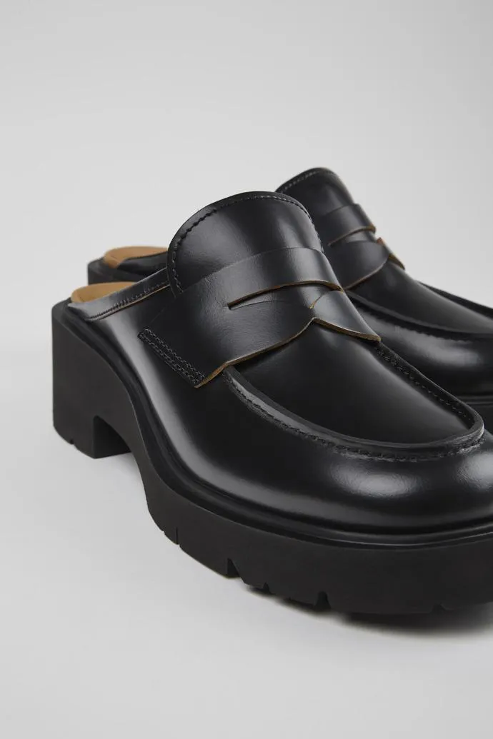 Zueco de piel negro para mujer