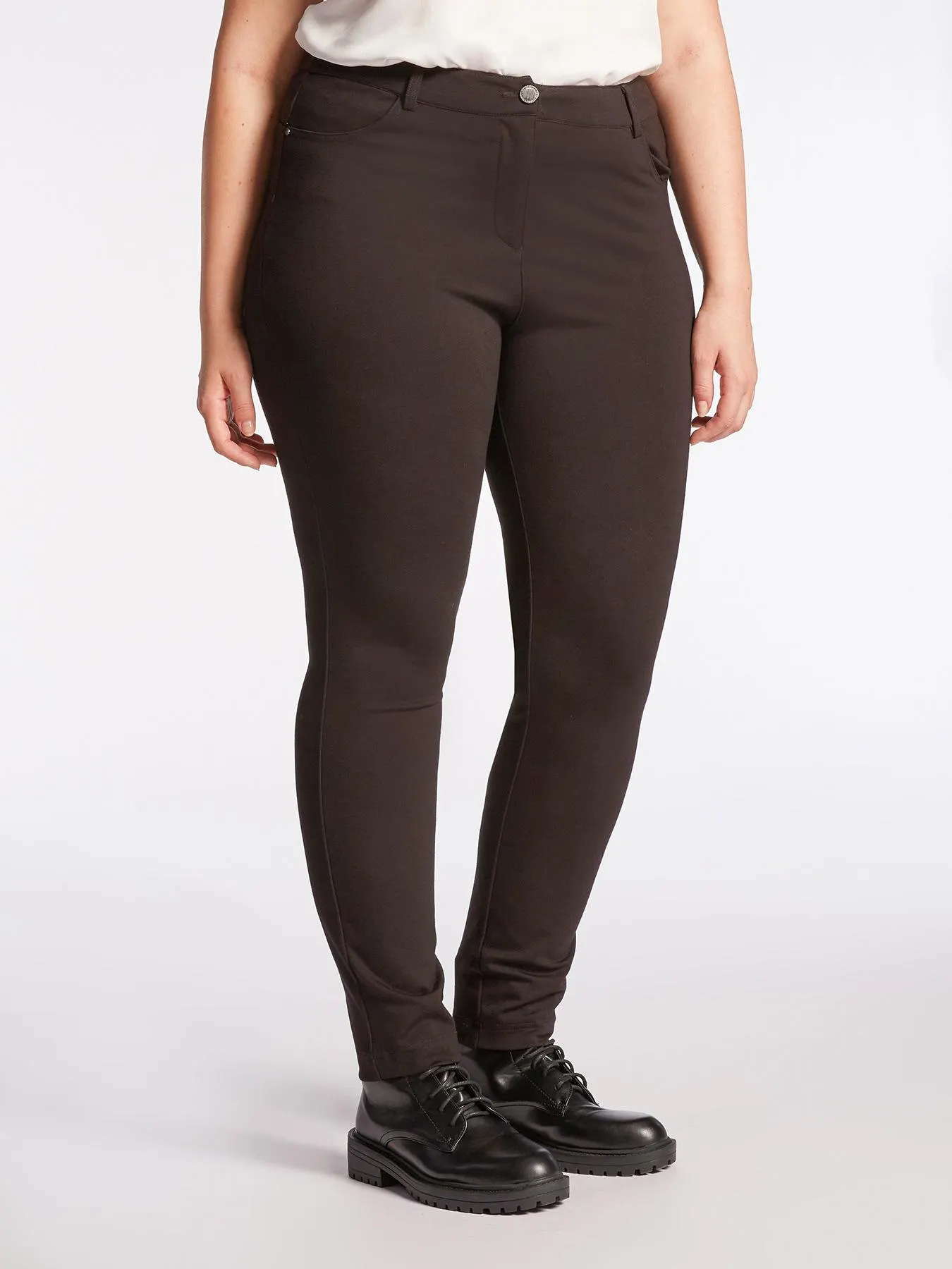 Pantalones skinny de viscosa ECOVERO™