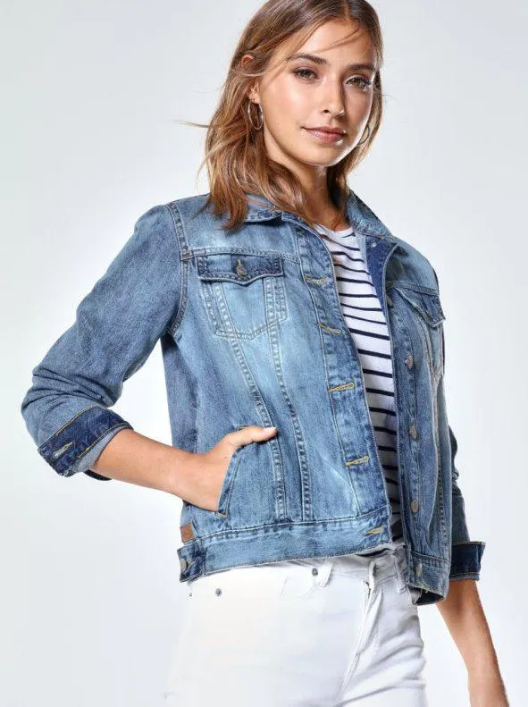 Cazadora vaquera denim con bolsillos