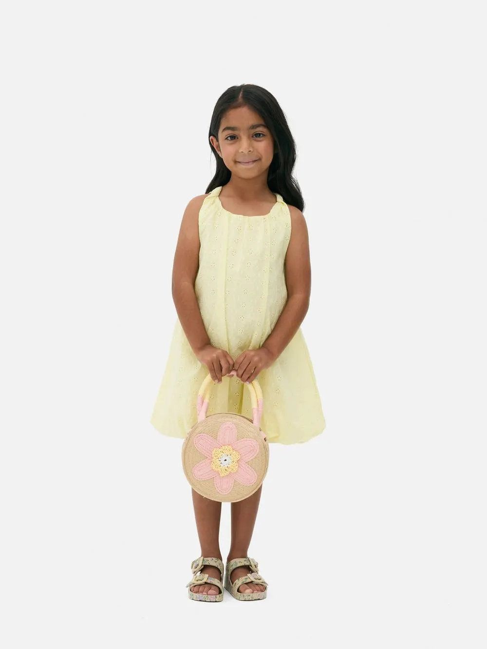 1,5-8 años | Vestido con bordado y bajo abullonado