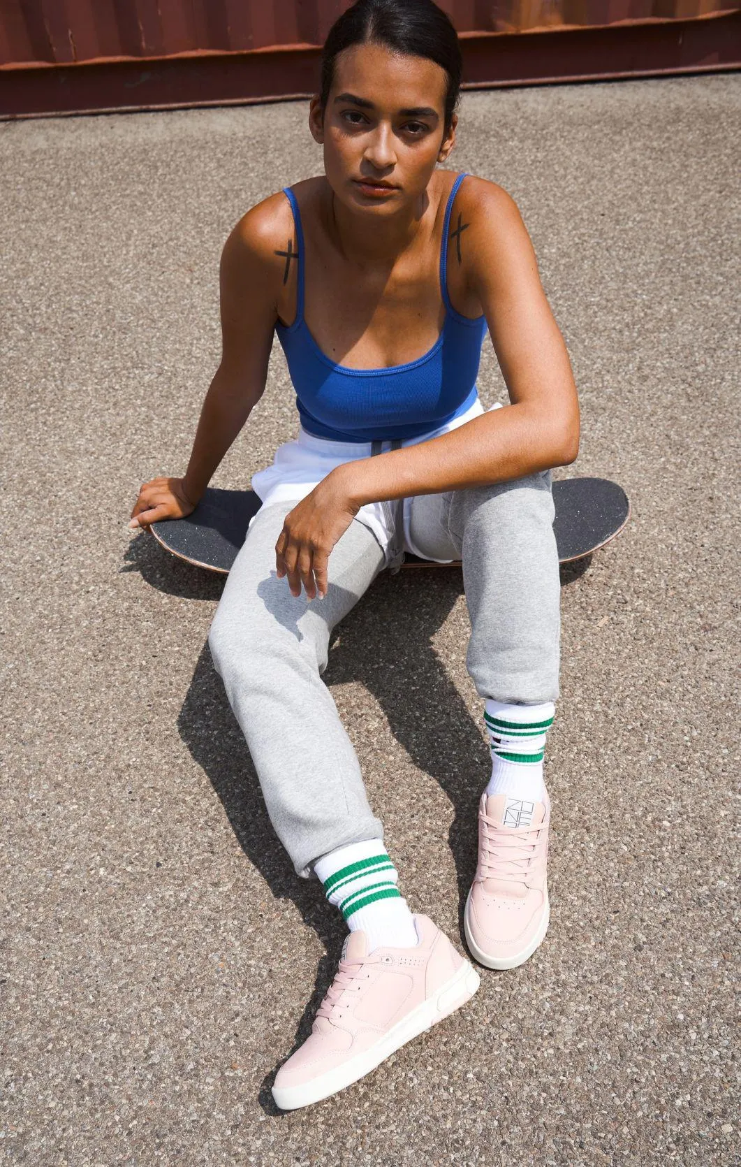 Pink Deportivas de corte bajo de piel suave Z80