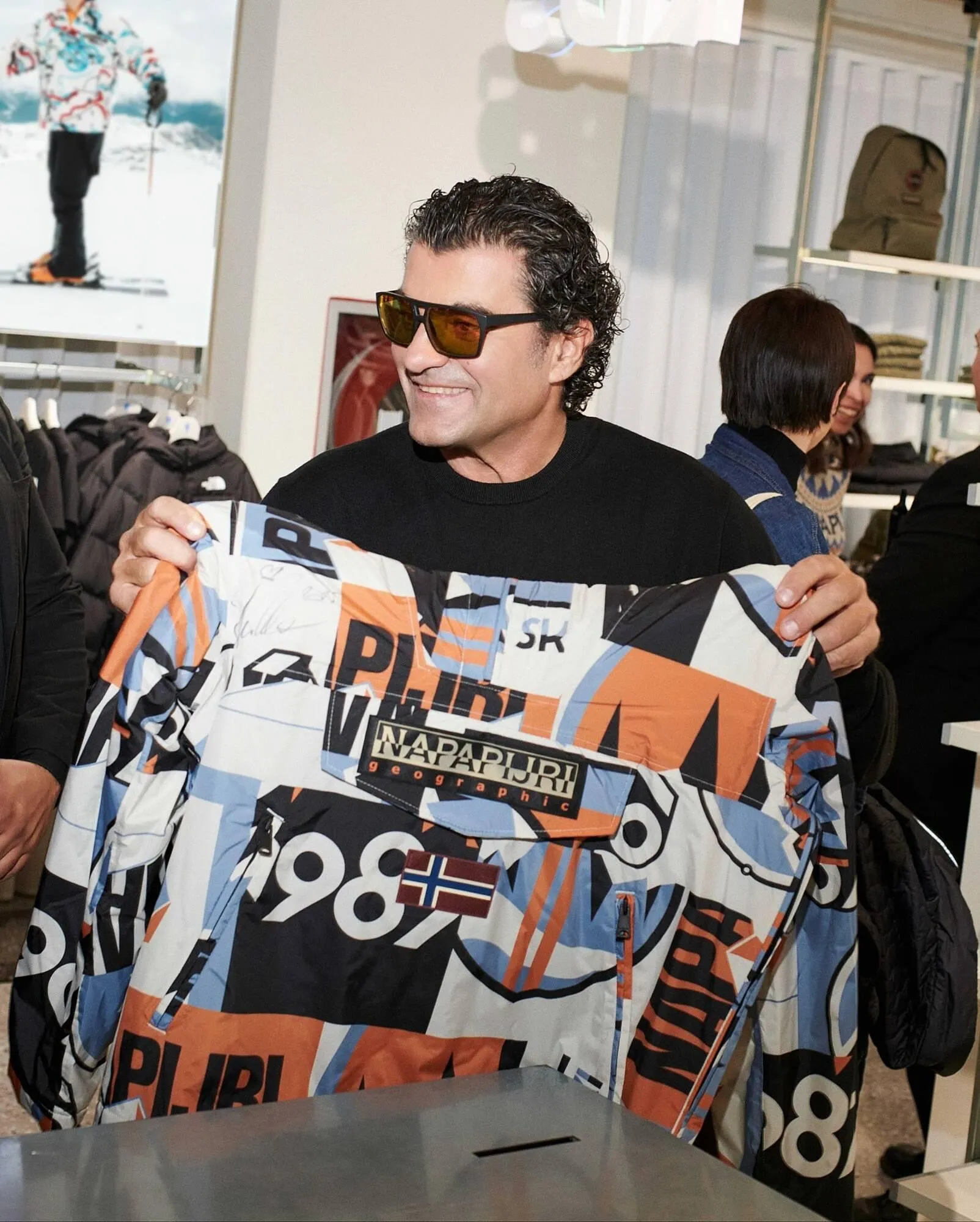 Catálogo de Folleto Napapijri 12 de noviembre al 10 de enero 2026 - Página 1