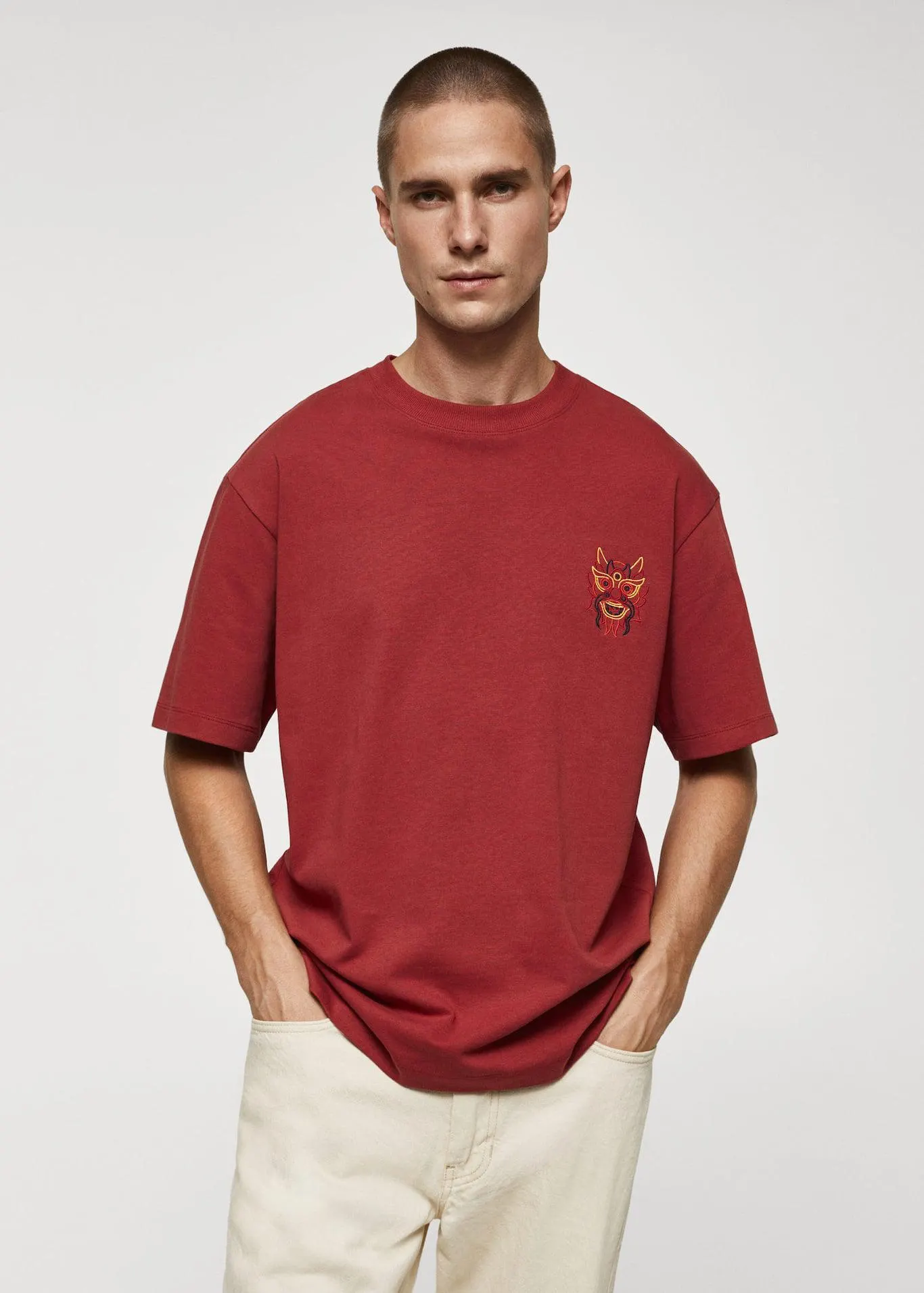 Camiseta 100% algodón estampado pecho