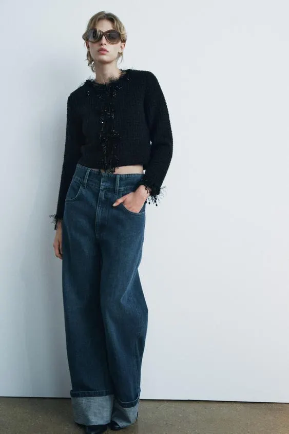 SUÉTER PUNTO ACABADOS DESFLECADOS CUENTAS