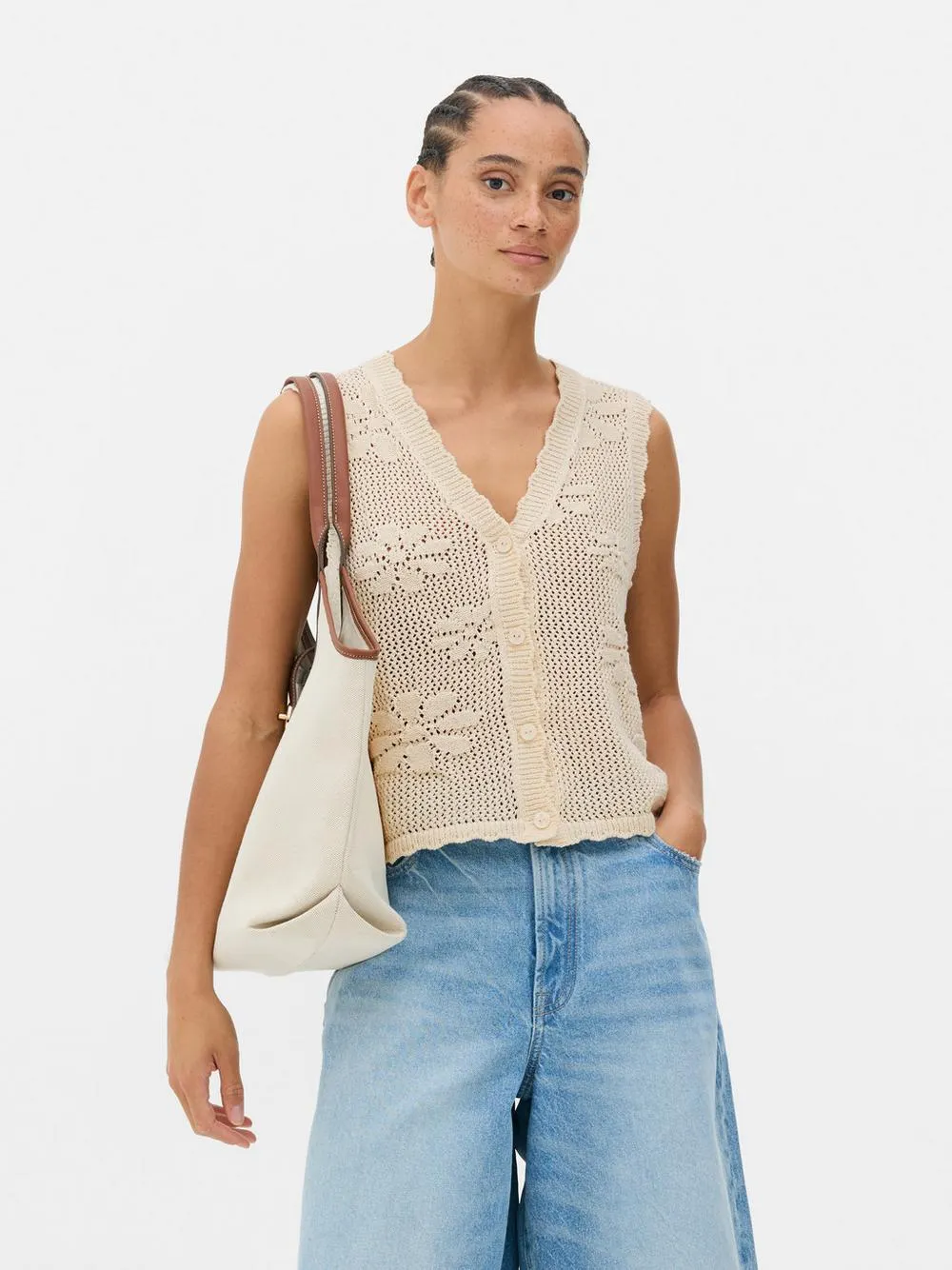 Chaleco de crochet con flores