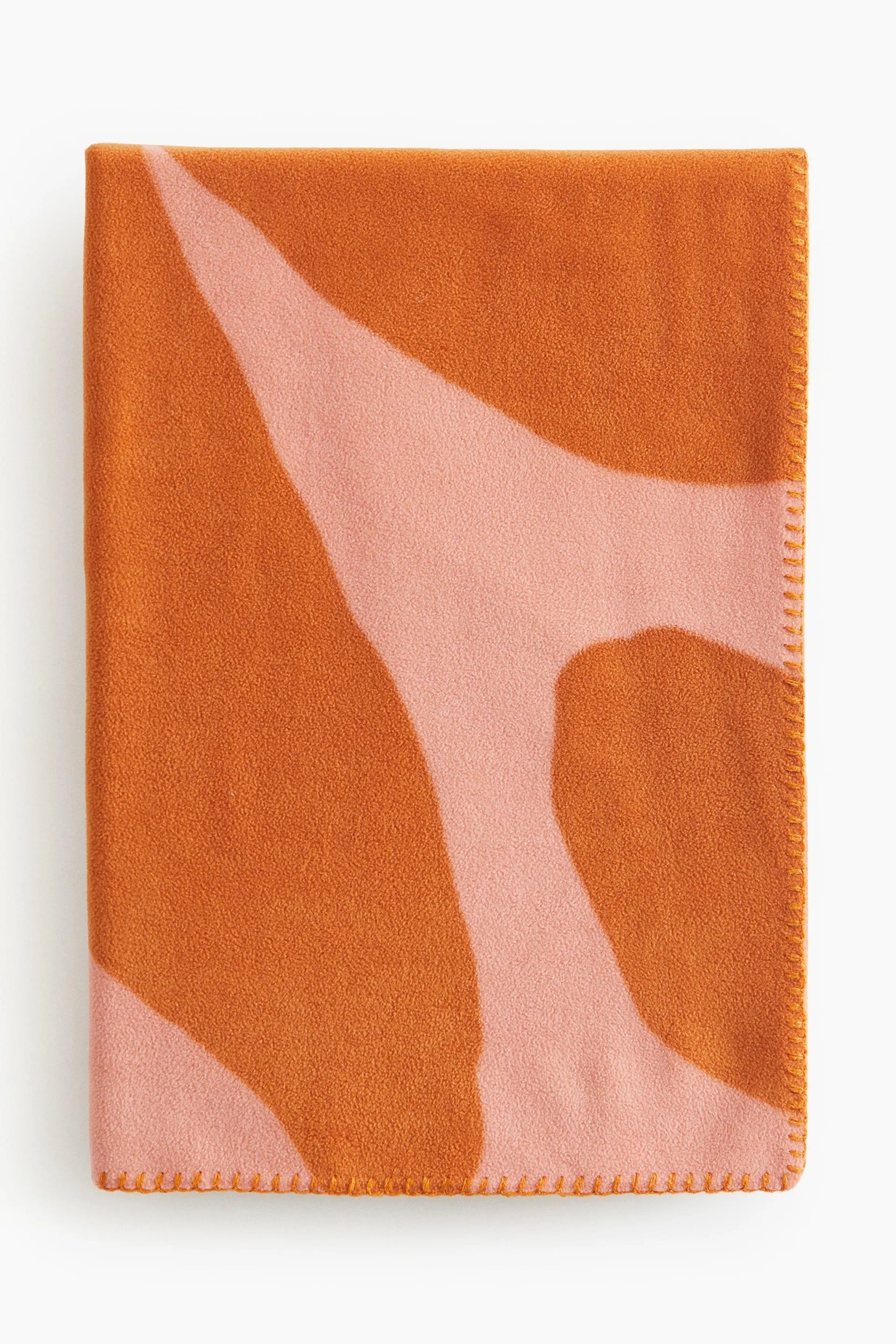 Patterned fleece blanket