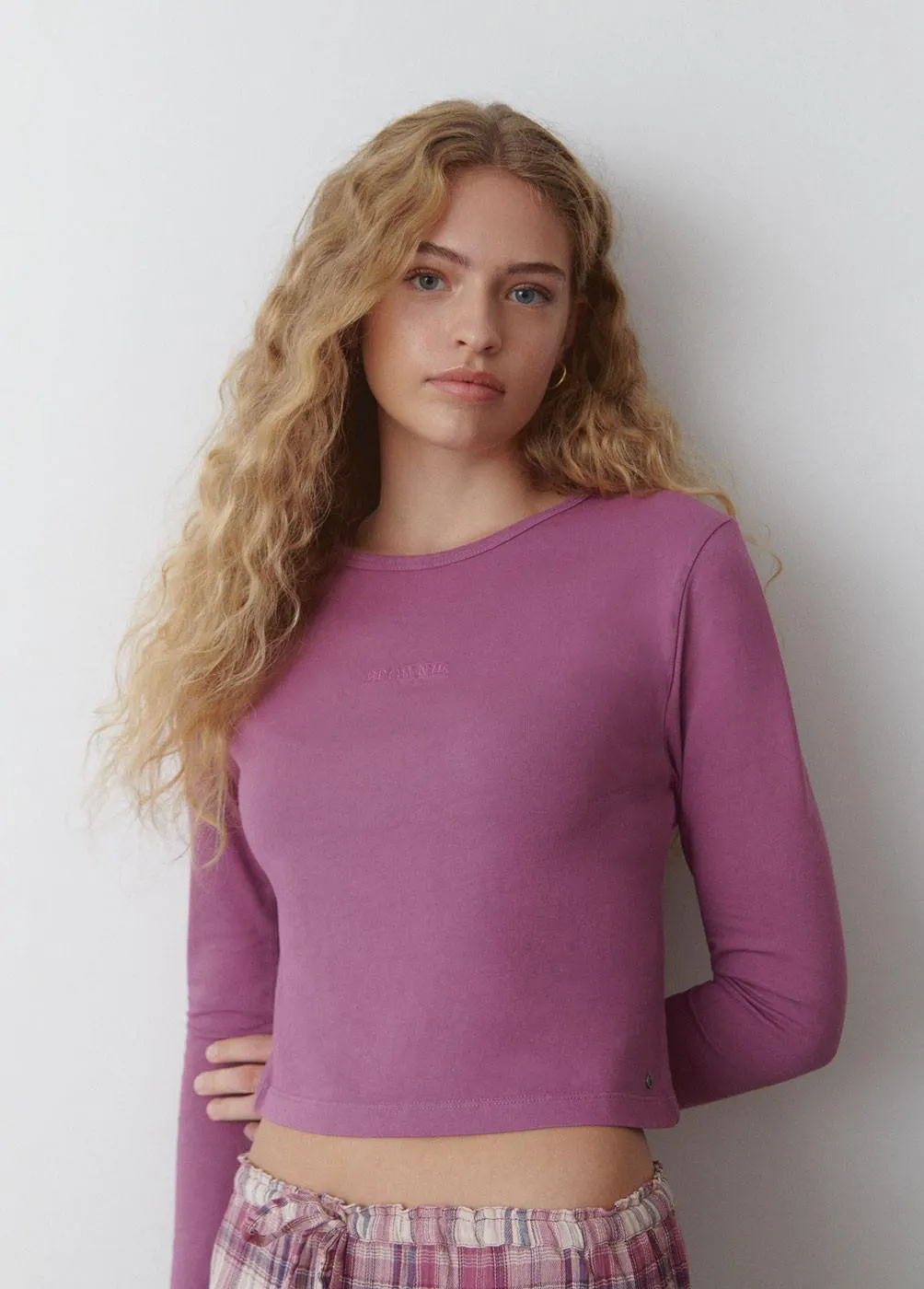 Camiseta manga larga lavada bordado