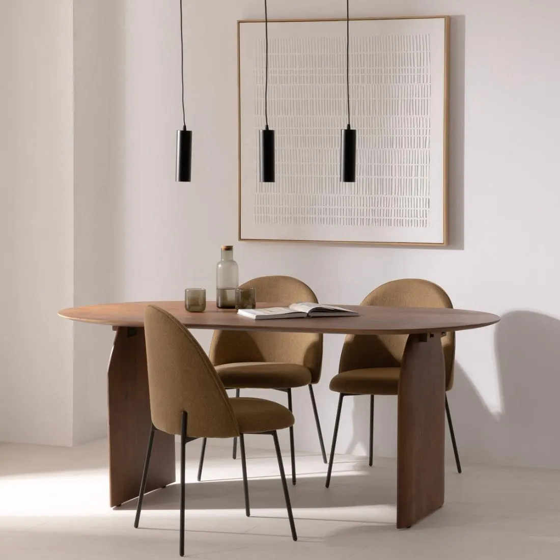 Mesa de comedor ovalada de madera maciza 180