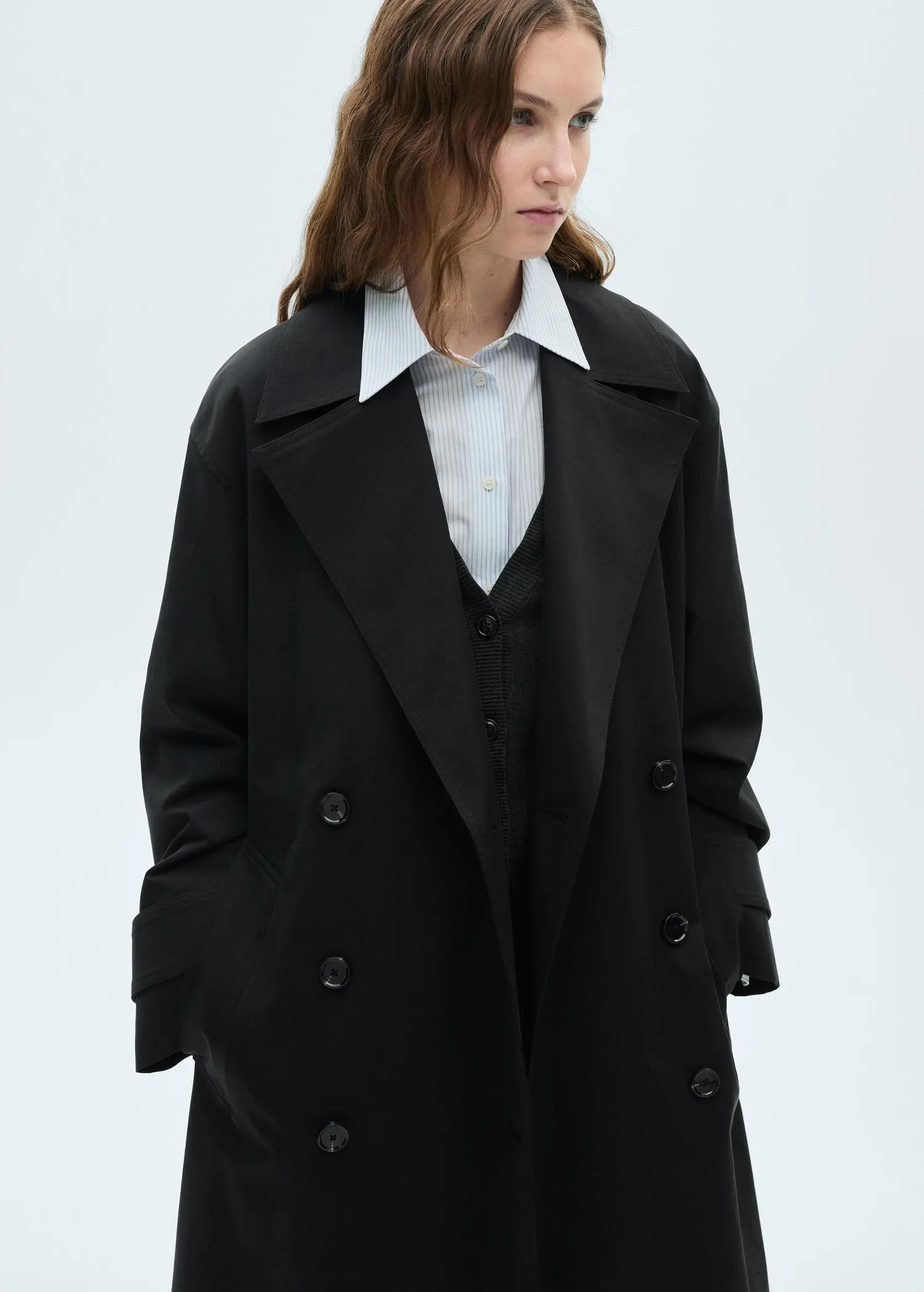 Trench largo oversize doble botonadura