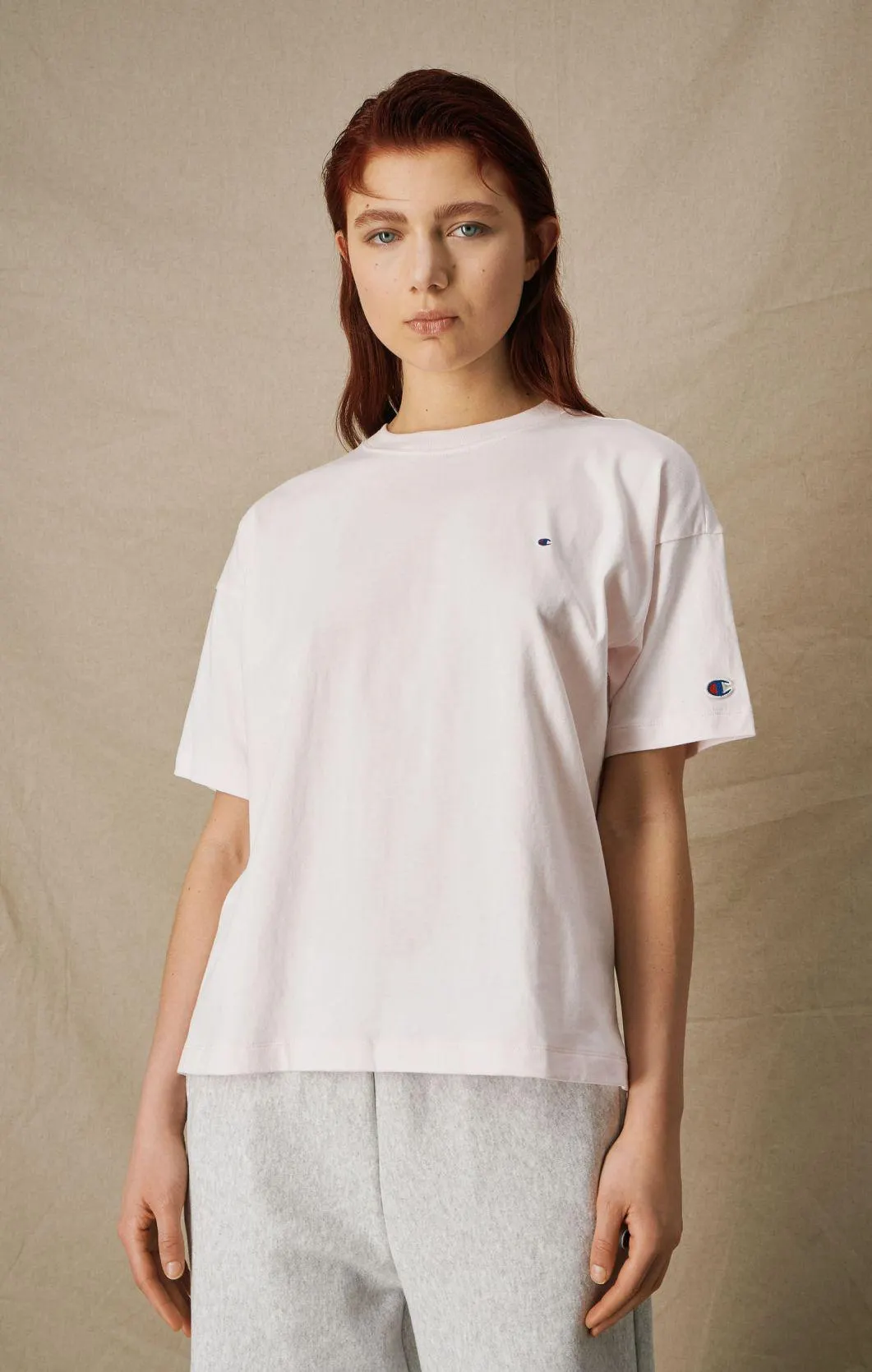 Rose Tane Camiseta de algodón oversize de estilo minimalista