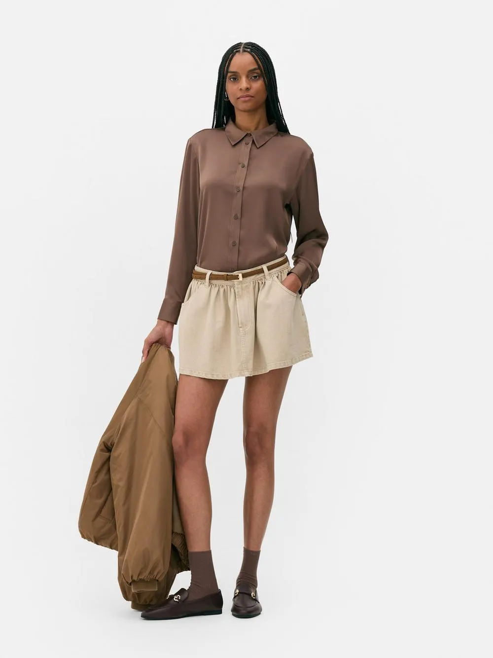 Camisa clásica de satén