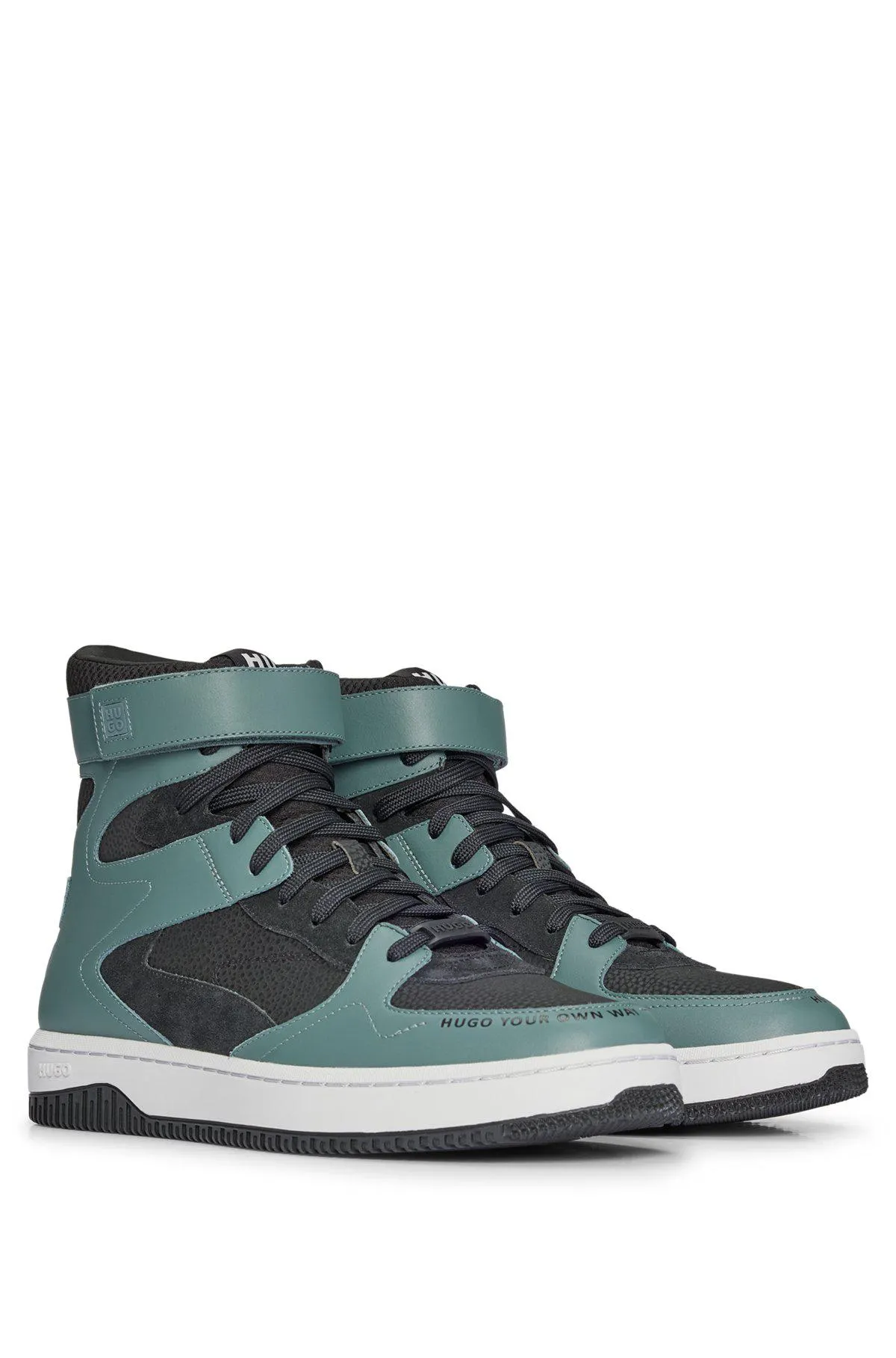 Deportivas de caña alta en piel y ante