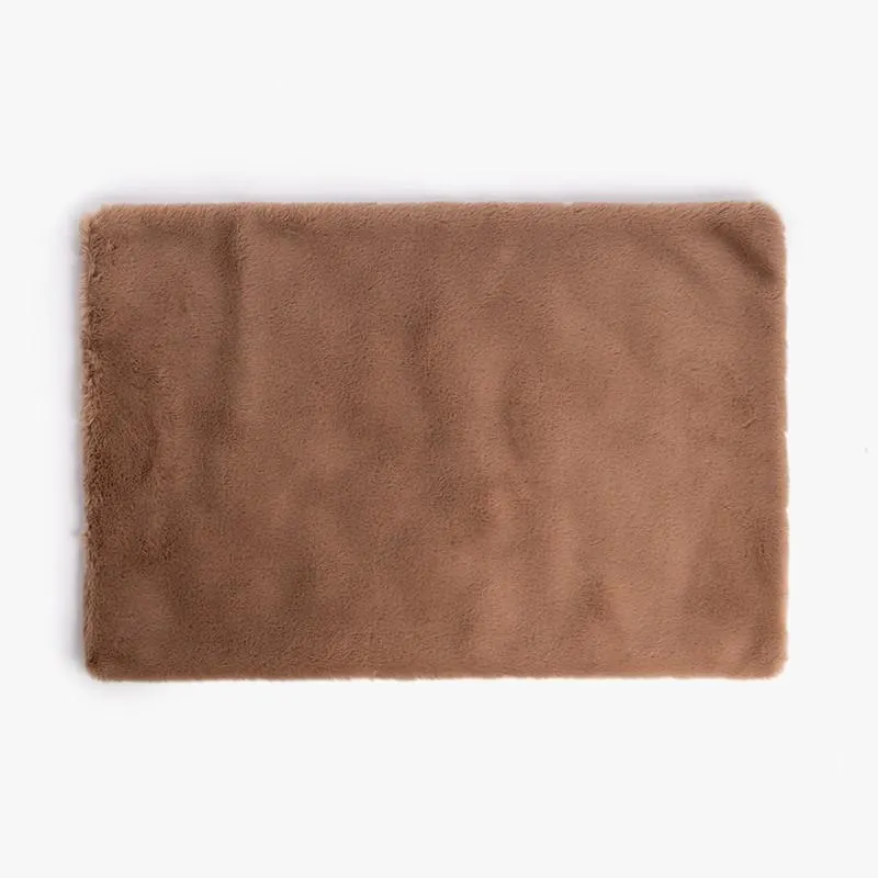 ALFOMBRA PELO 90X60CM 3 COLORES SURTIDOS