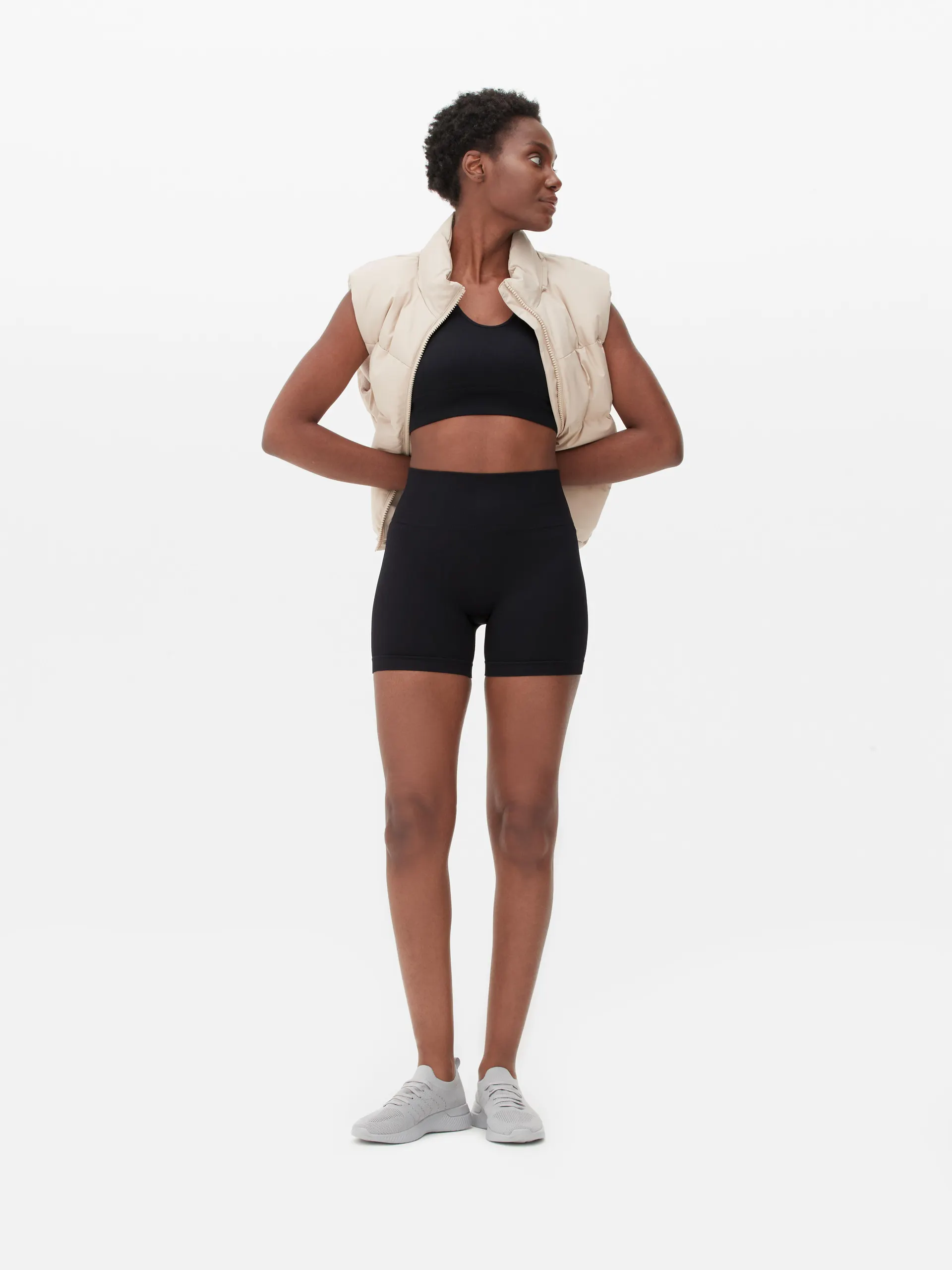 Pantalones cortos deportivos de tiro alto