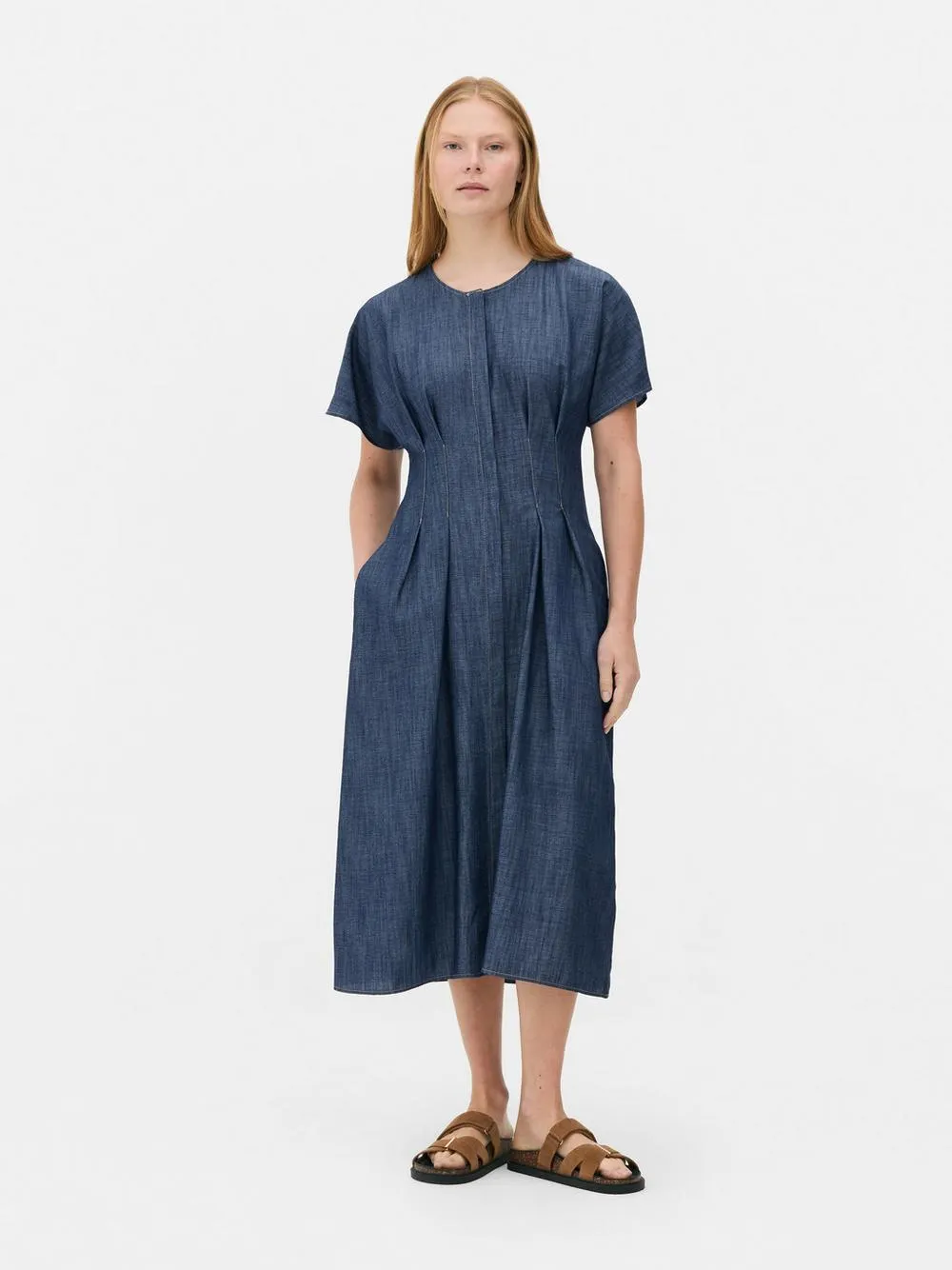 Vestido plisado de cambray de The Edit