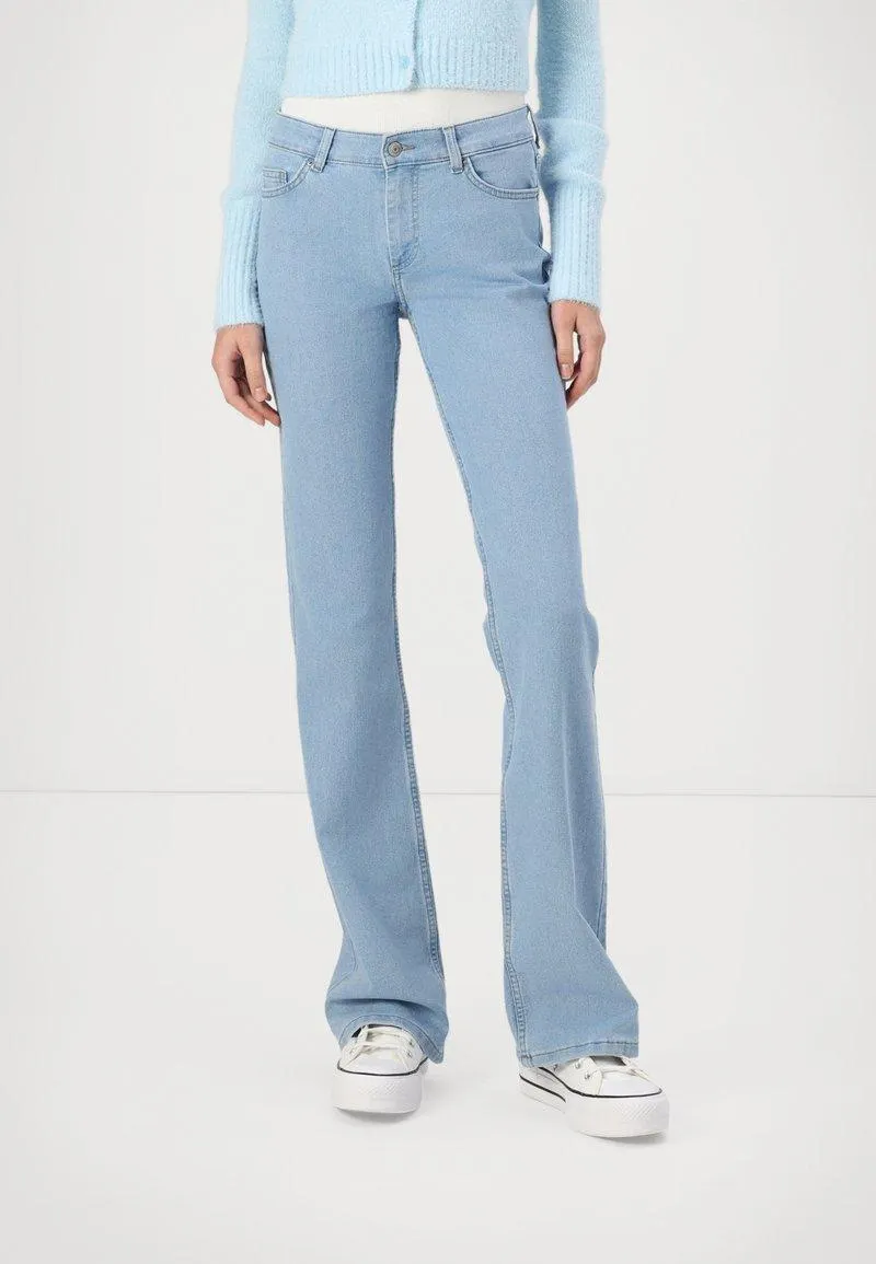 ONLHUSH - Vaqueros a campana - light blue denim