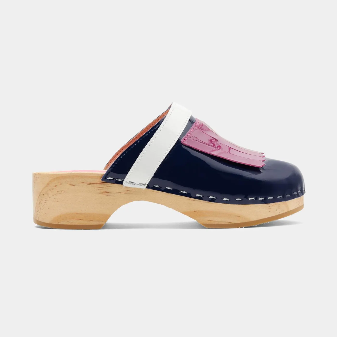 Zuecos de charol para niña