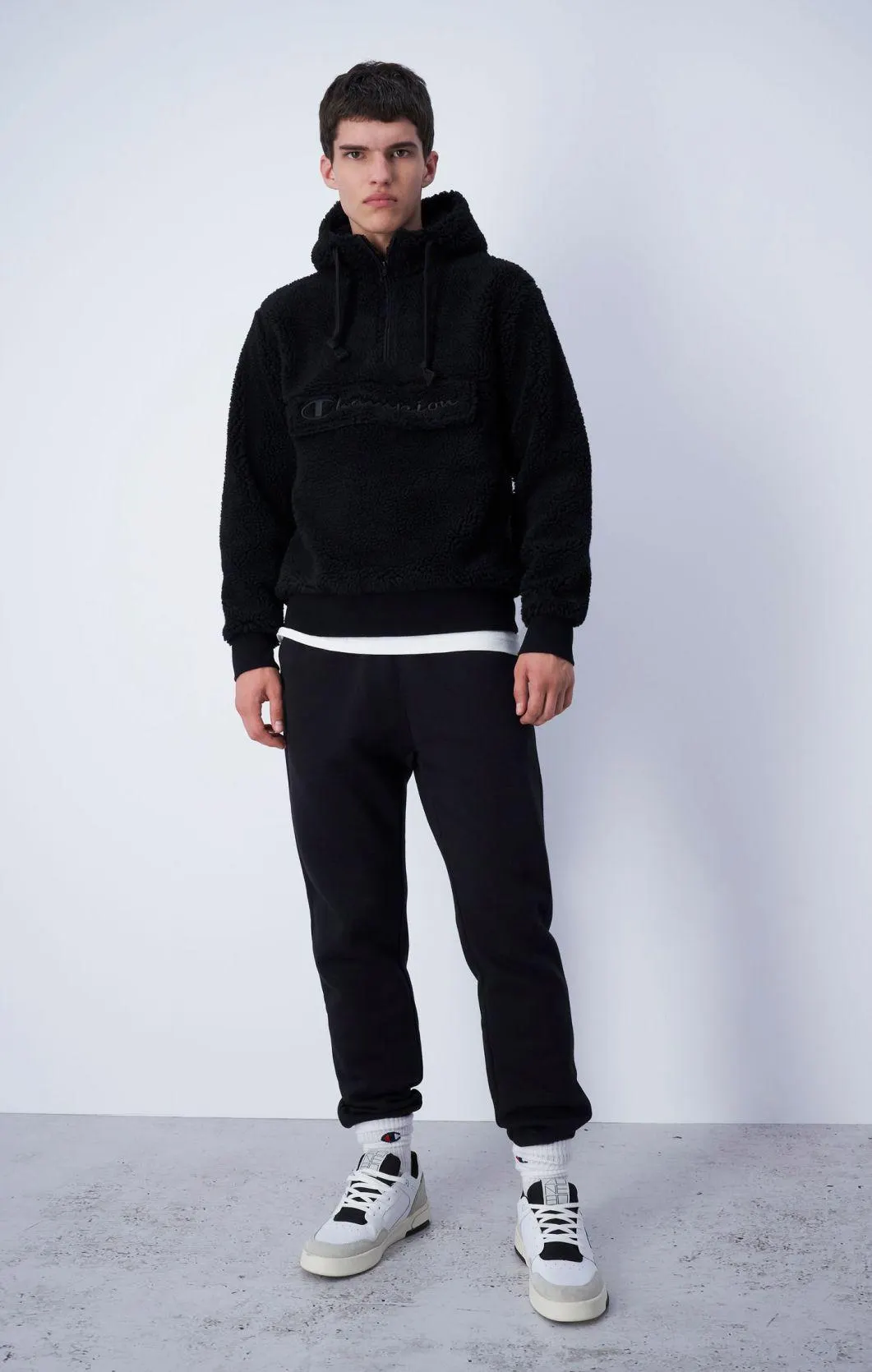 Black Sudadera polar de invierno con capucha y logotipo