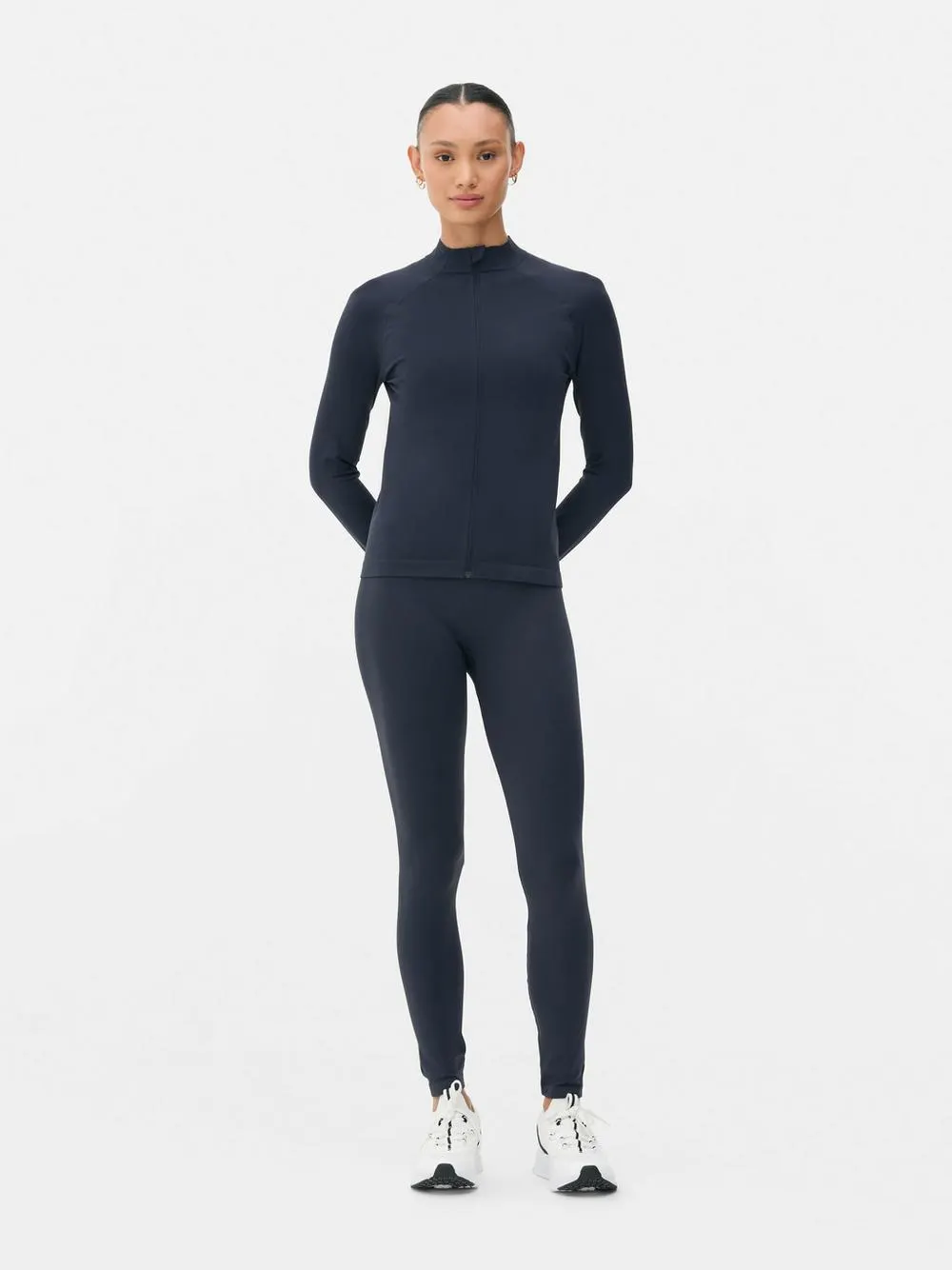 Sudaderas con y sin capucha