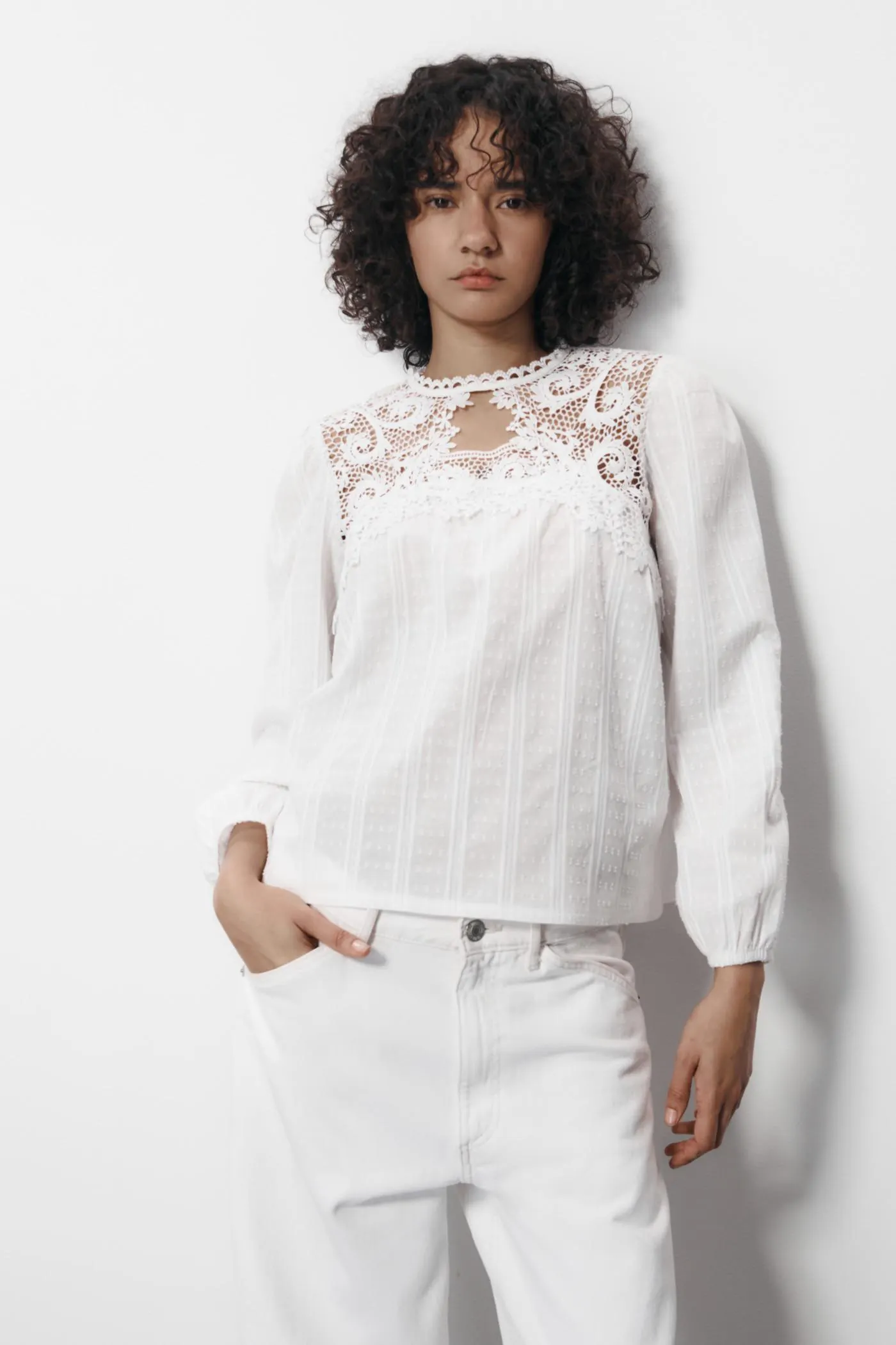 Camiseta bordada plumetti