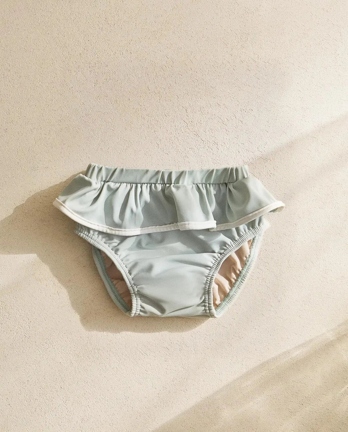 BRAGUITA BEBÉ VOLANTE