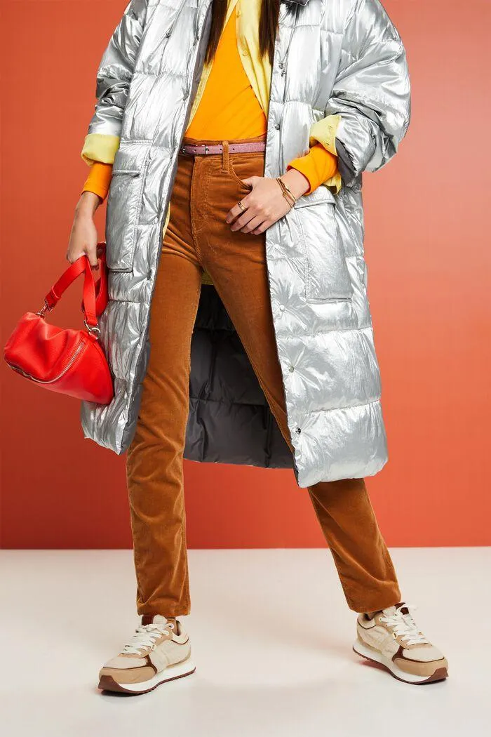 Pantalón de pana de tiro alto y corte recto