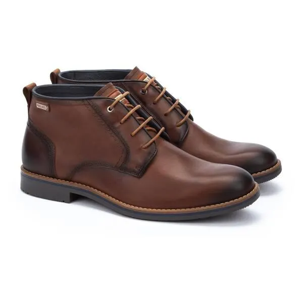 botín de hombre clásico
