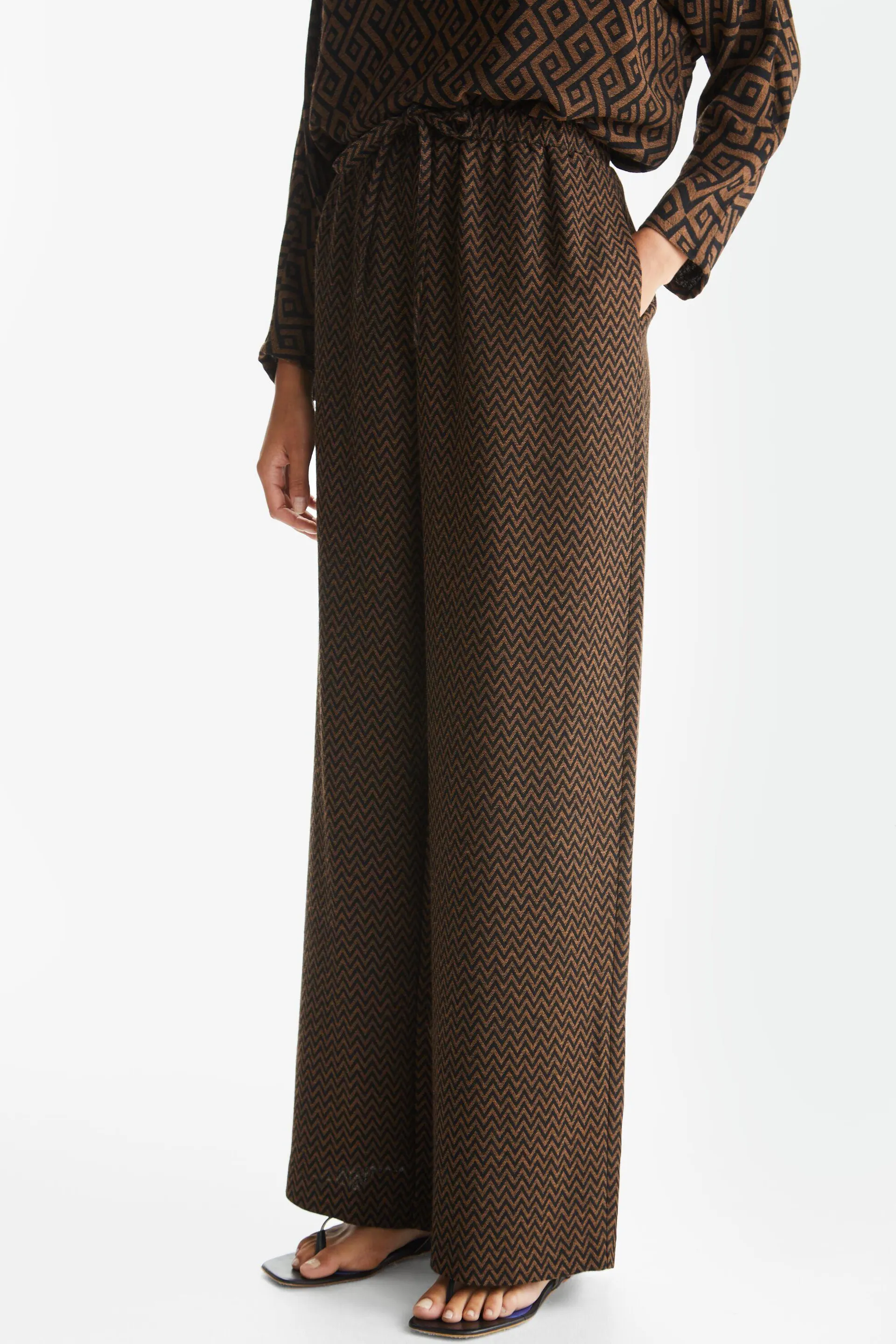 Pantalón pijamero jacquard zigzag