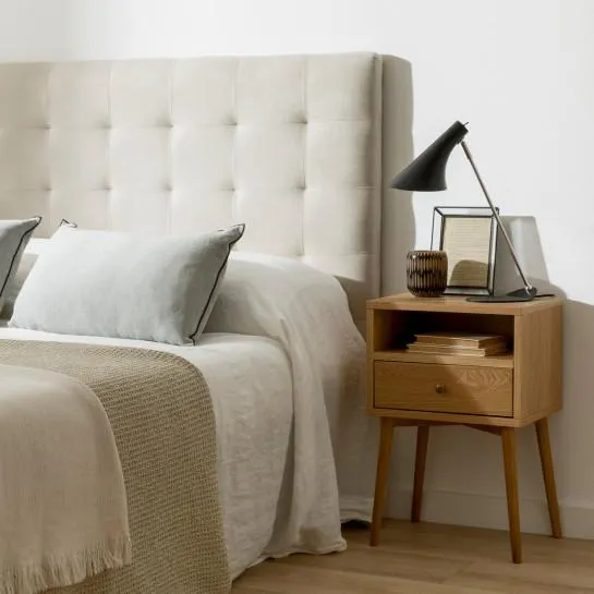 Mesita de noche de chapa de roble 1 cajón