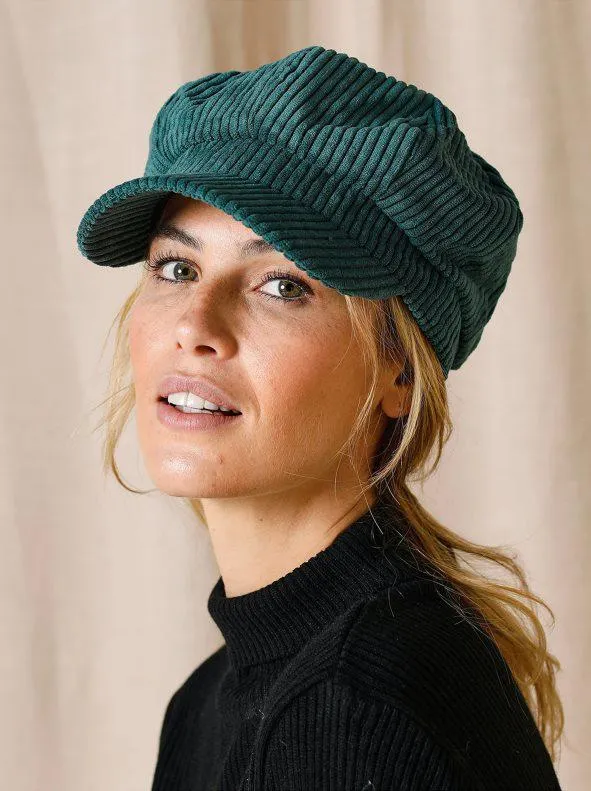 Gorra de terciopelo con visera