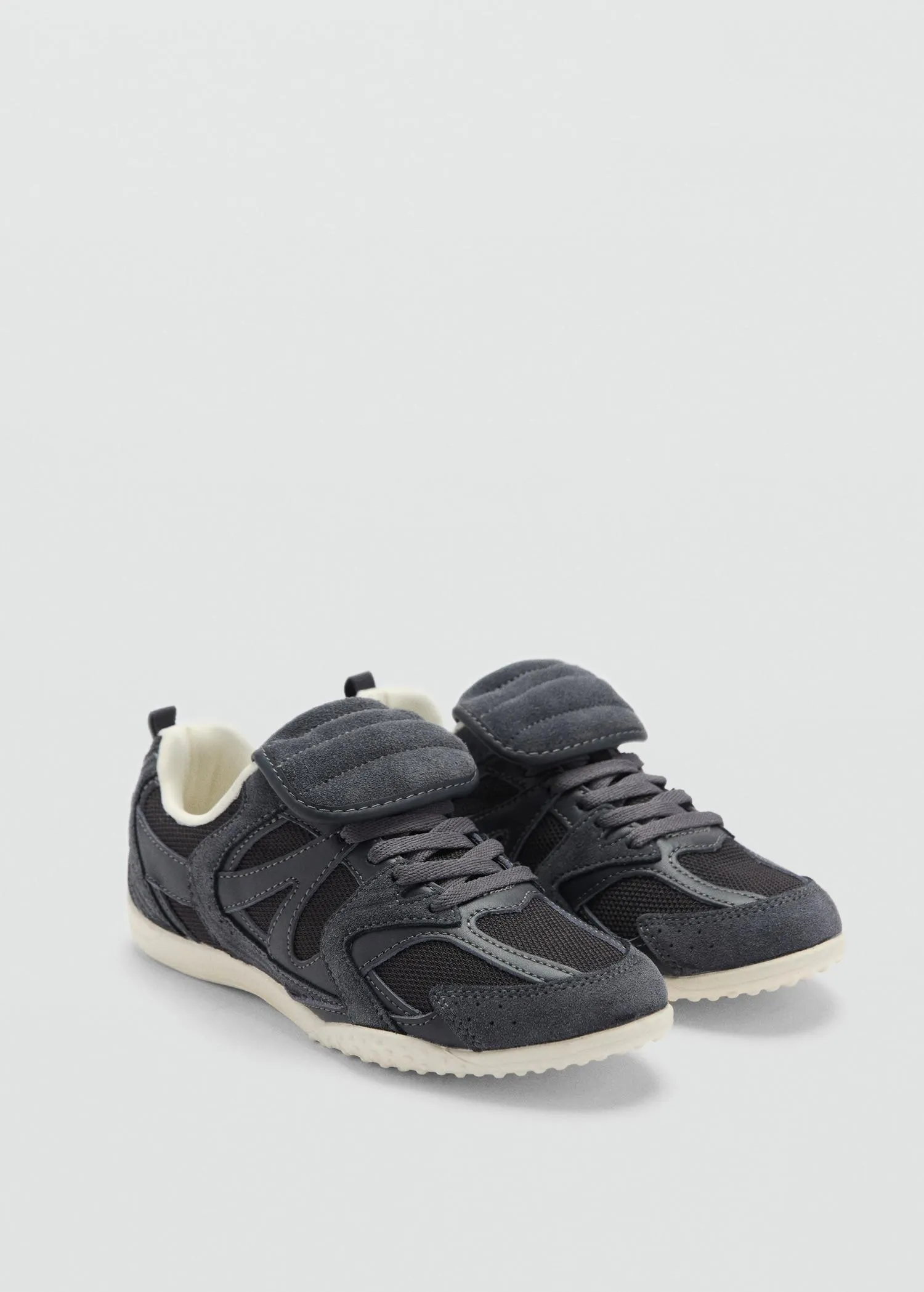 Deportivas paneles piel