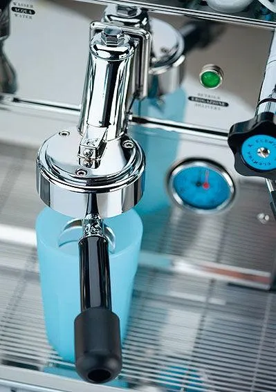 Cafetera Berlume y Cromado