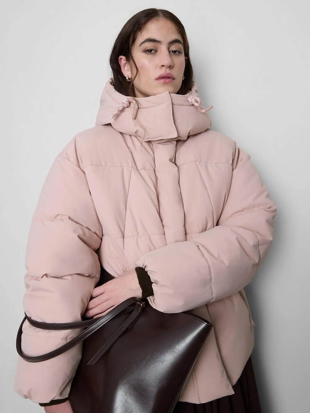 Chaqueta acolchada deportiva con capucha