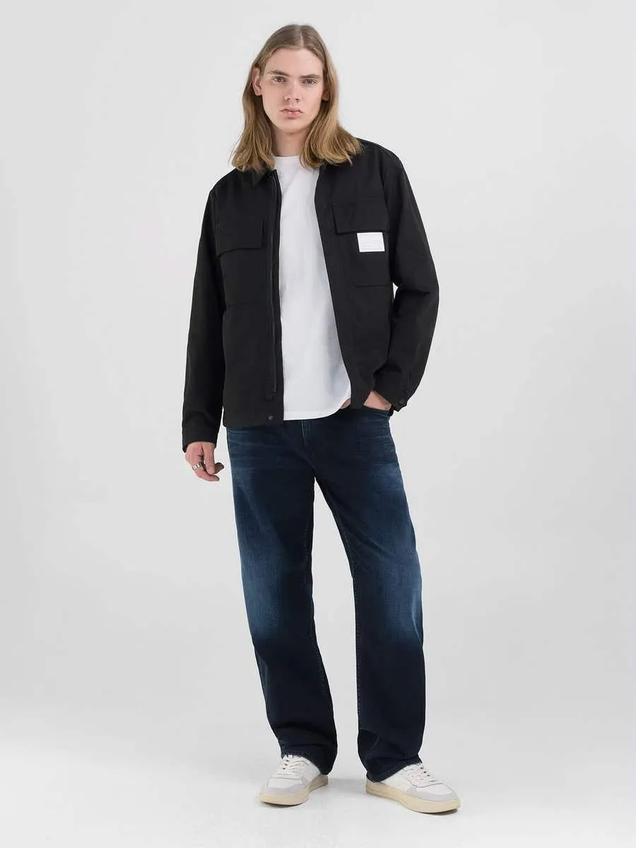 Chaqueta corta de nailon y algodón