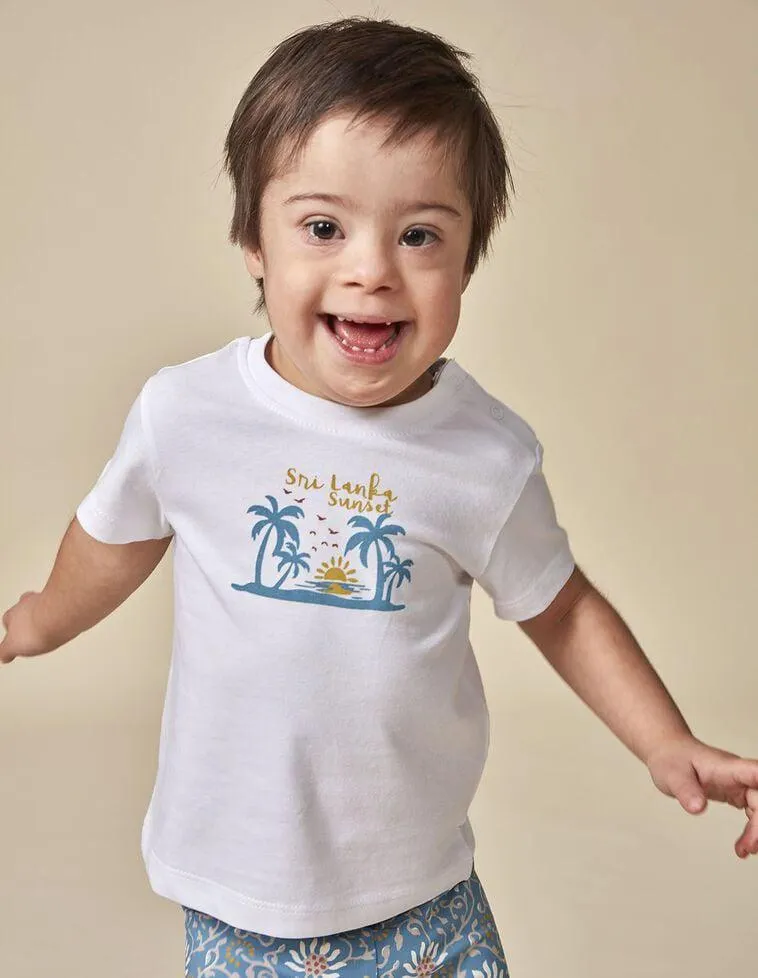 Camiseta blanca con estampado palmeras blanco