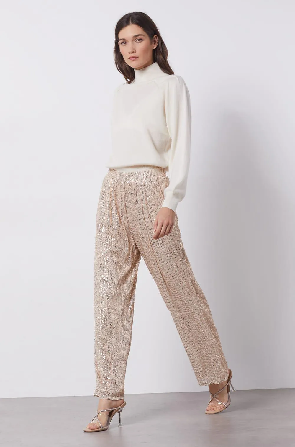 Pantalon coupe droite à sequins
