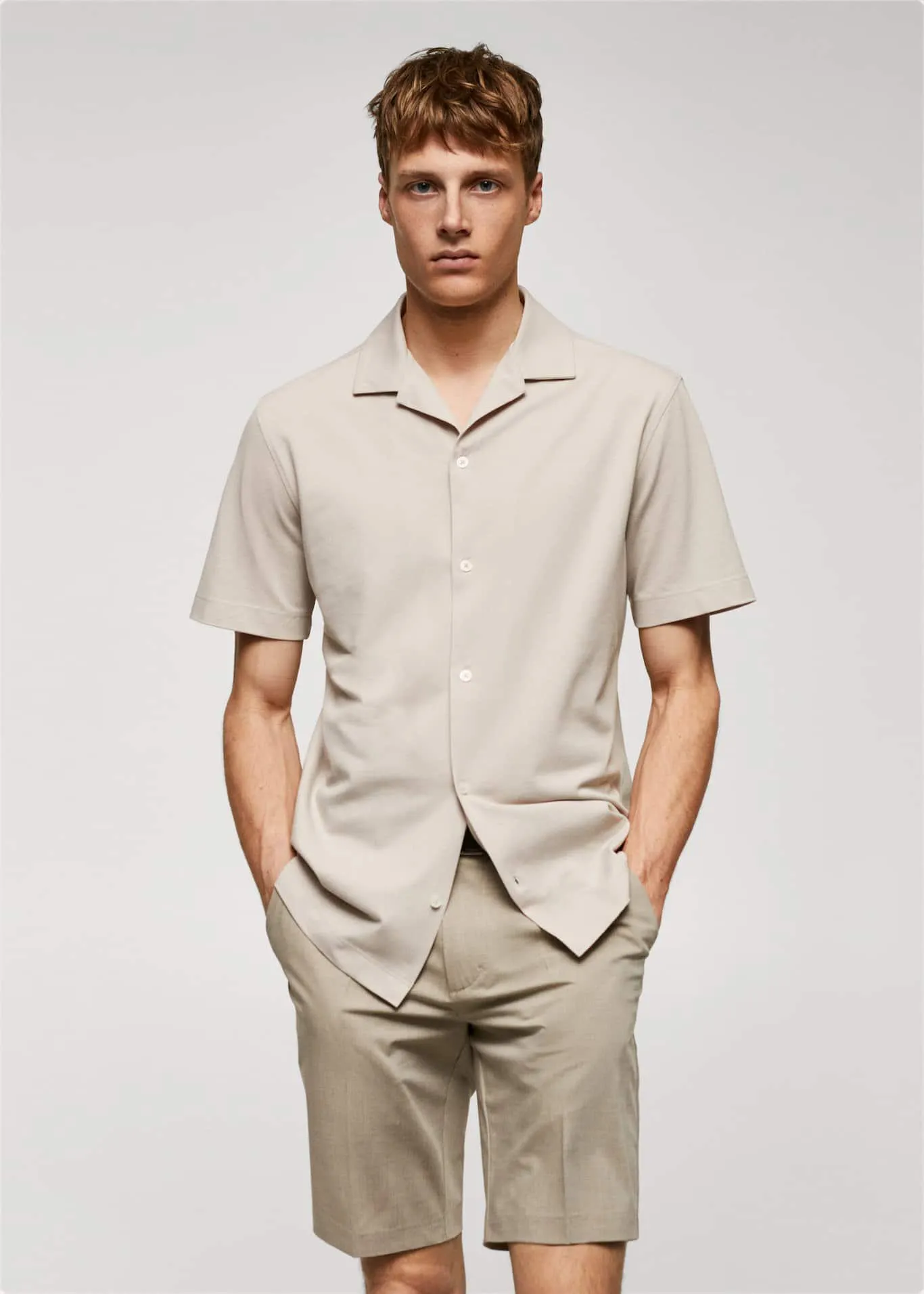 Camisa cuello bowling piqué