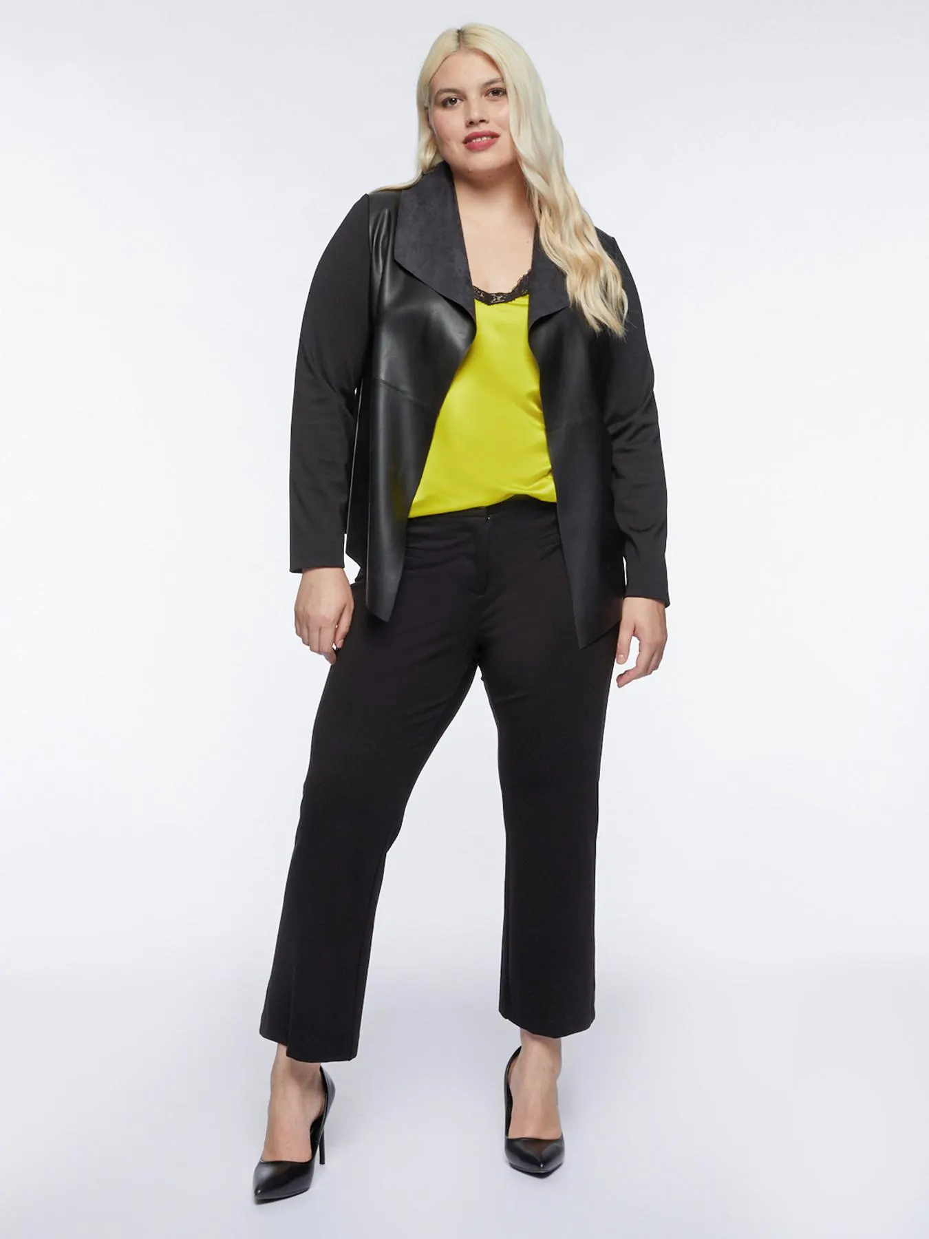 Pantalones kick flare de viscosa ECOVERO™