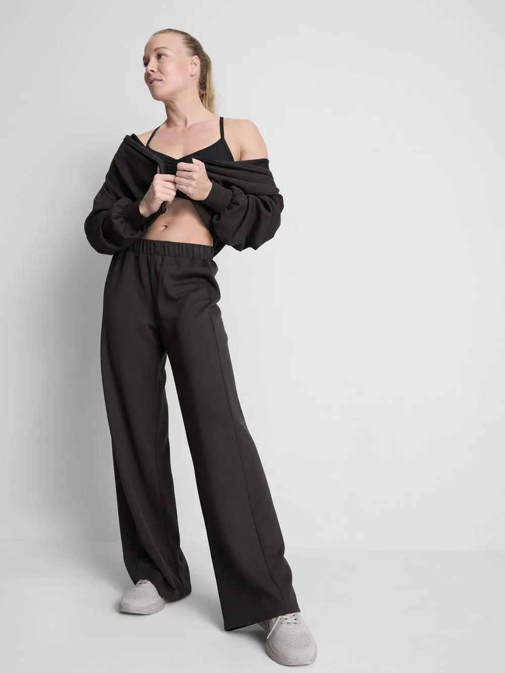 Joggers deportivos de pernera ancha