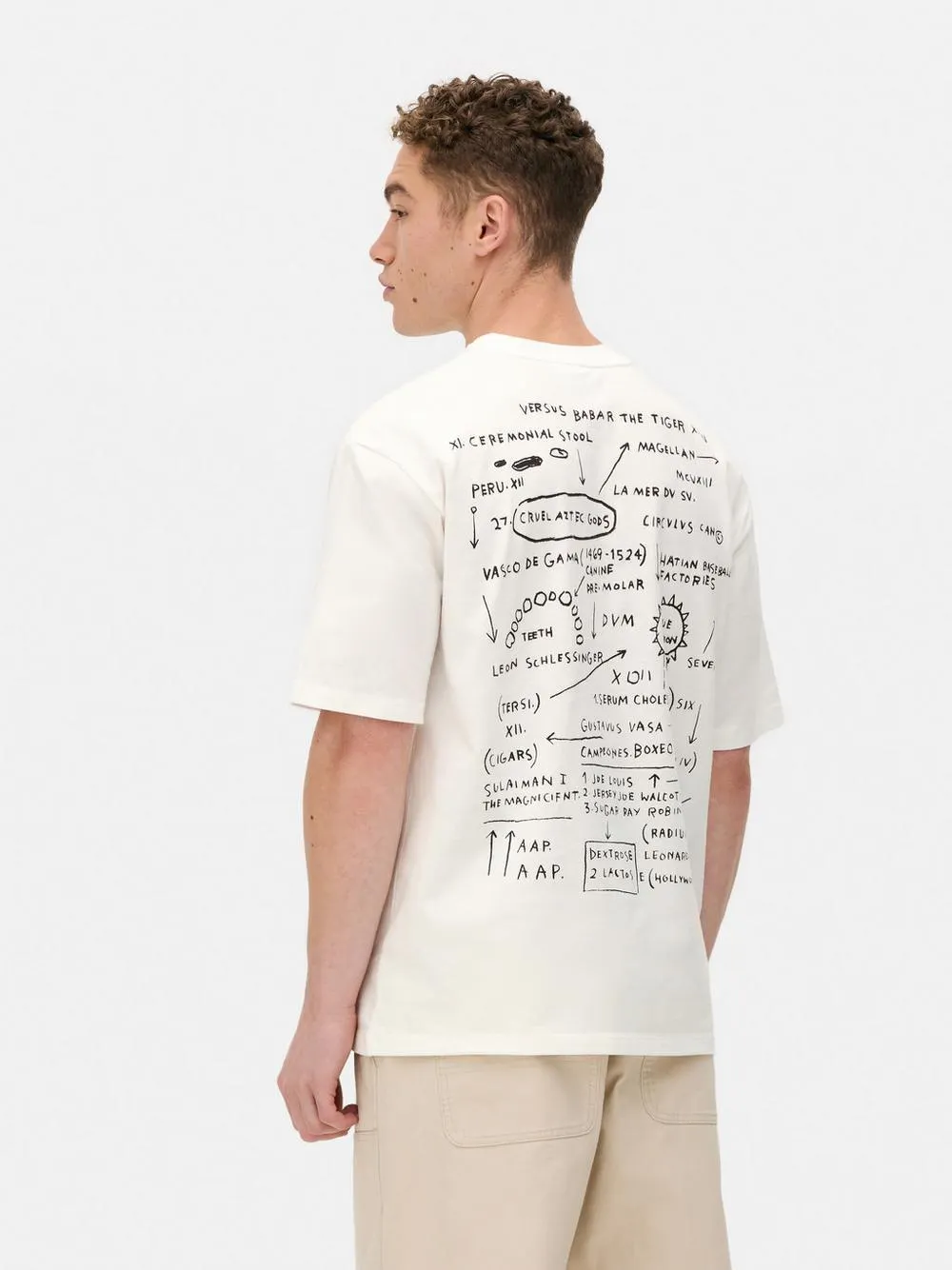 Camiseta monocromática de manga corta de Basquiat