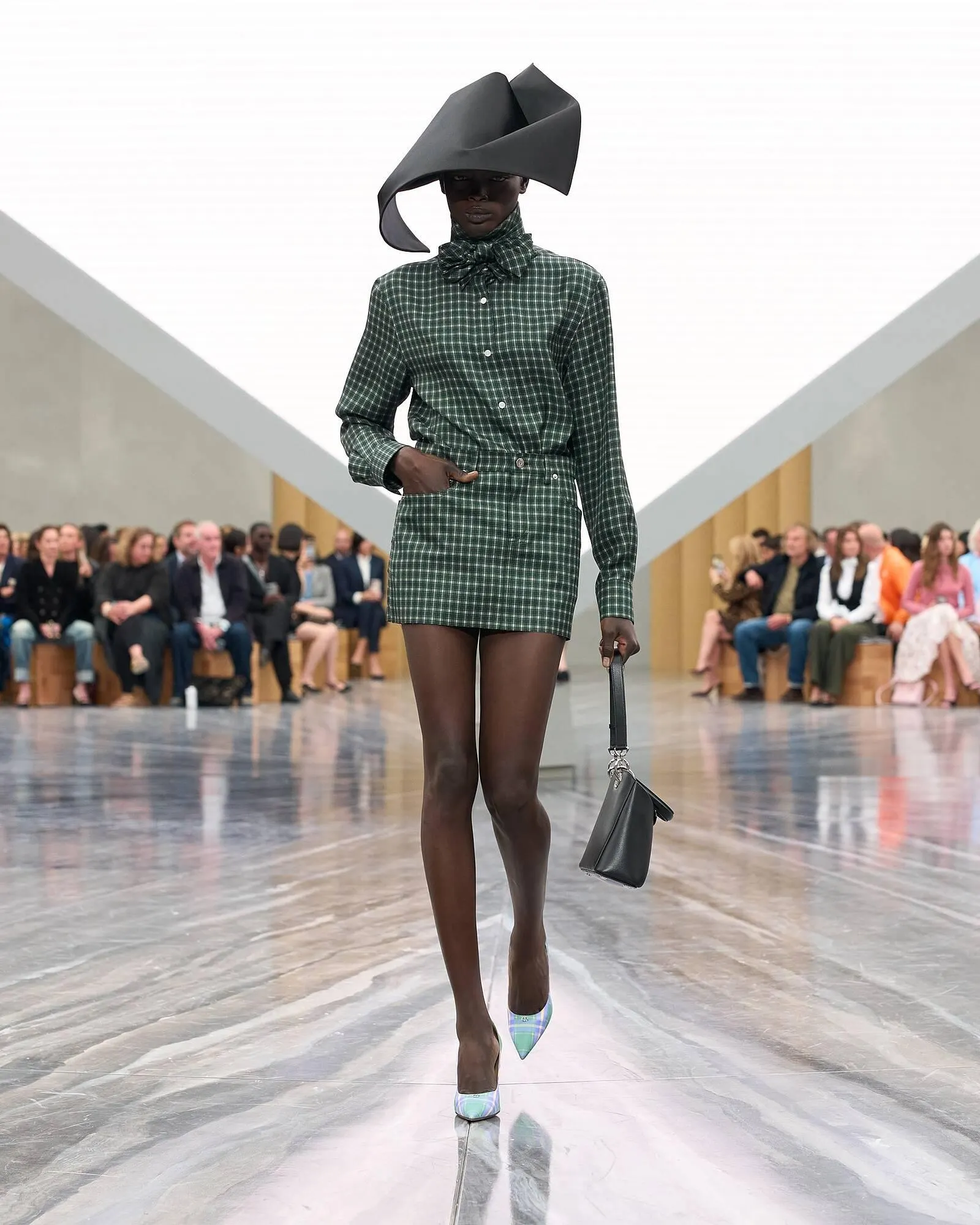 Catálogo de Folleto Dior 1 de octubre al 6 de diciembre 2025 - Página 2