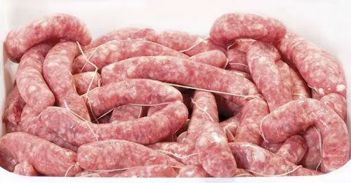 SALCHICHAS FRESCAS DE CERDO (MÍNIMO 0,25) 7,99€ KG SALCHICHAS FRESCAS DE CERDO (MÍNIMO 0,25) 7,99€ KG