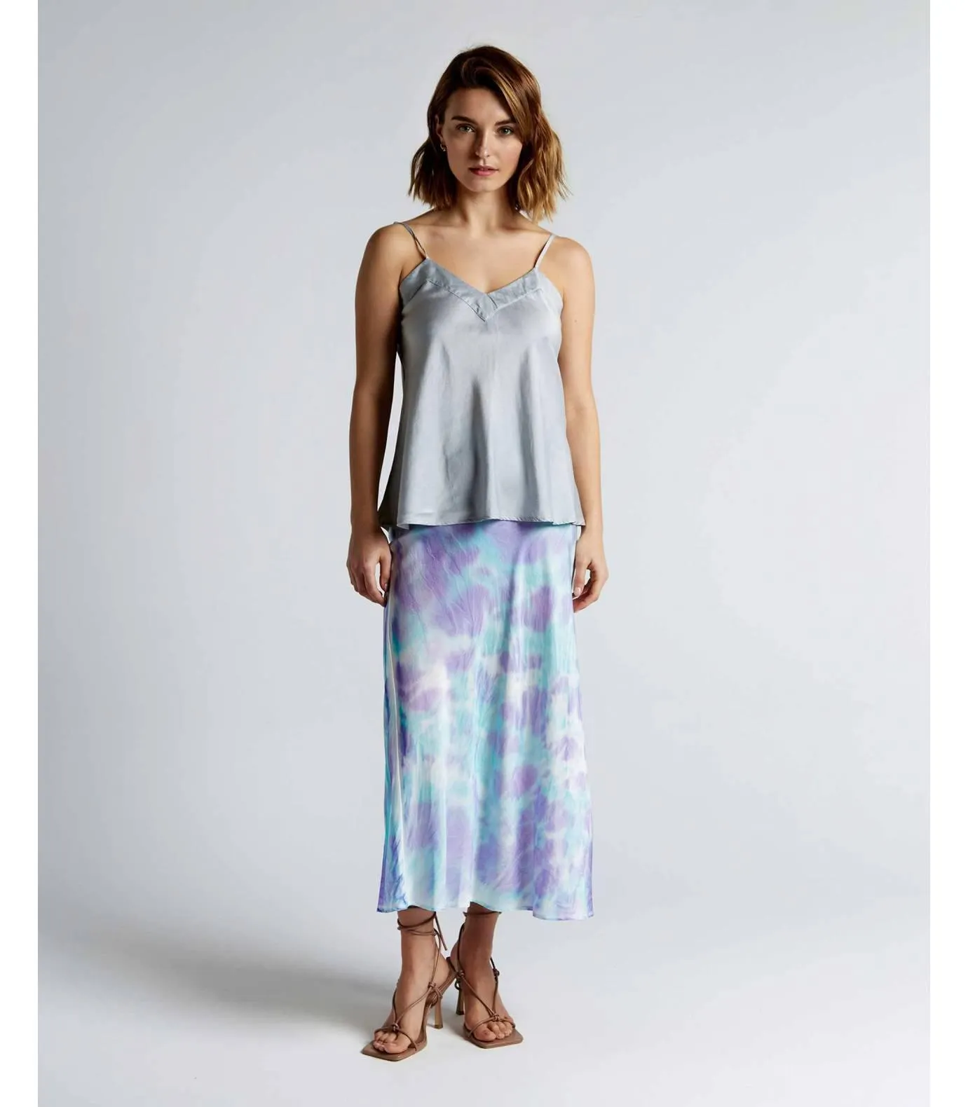 Falda midi de seda tye dye color lavanda