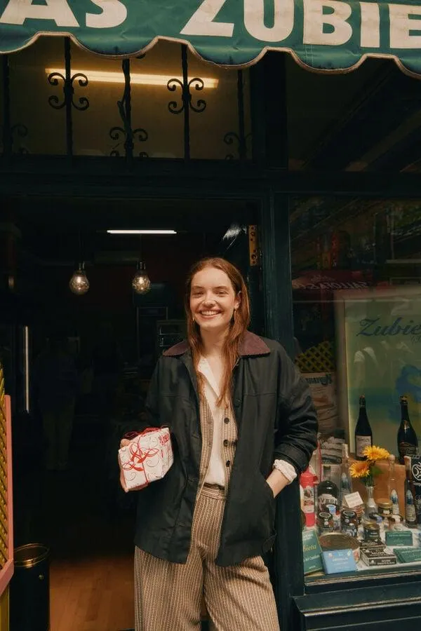 Dalila. Parka corta encerada